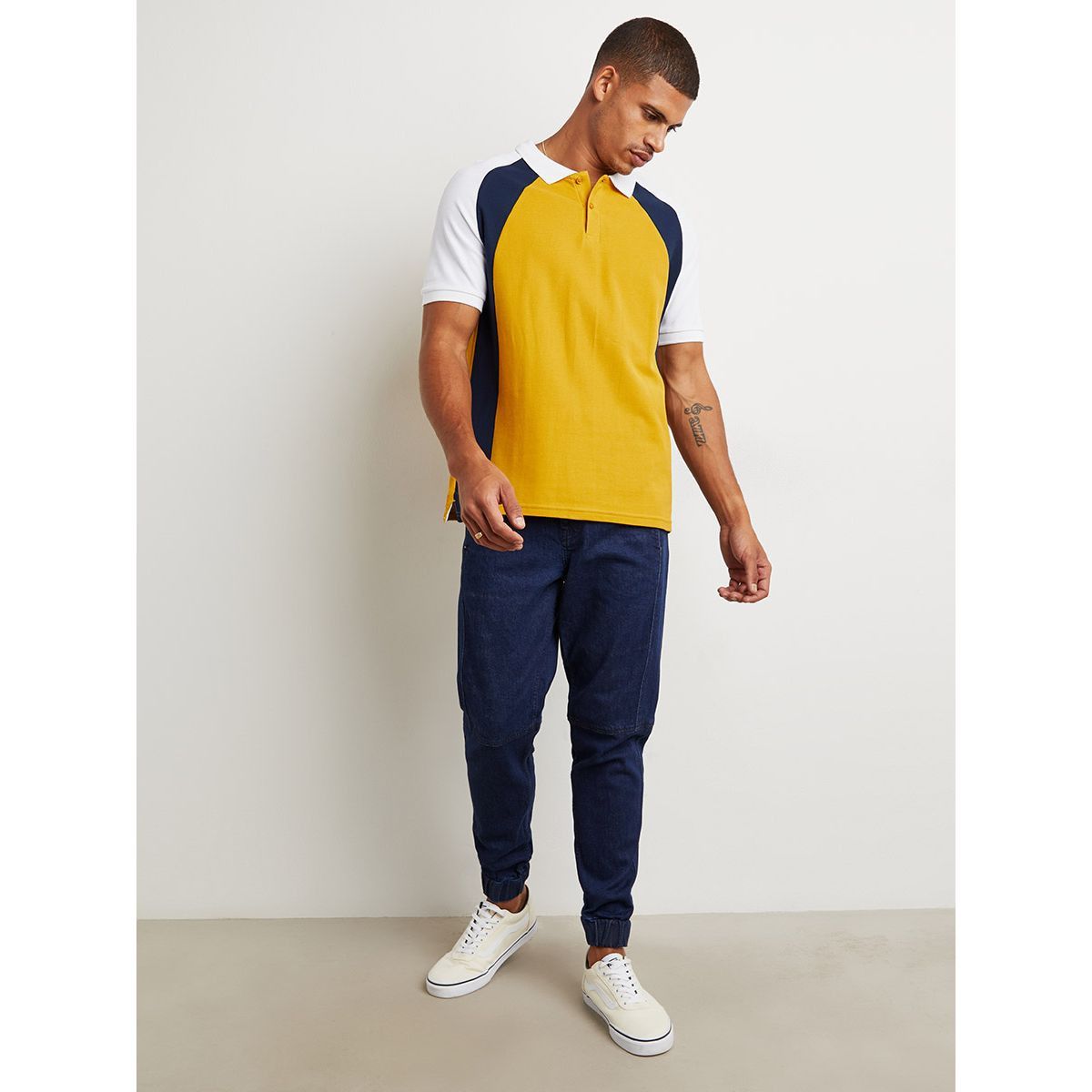 Styli Colorblock Raglan Sleeves Polo Neck T-Shirt-men-clothing-tshirtsandpolos-tshirts-image-2