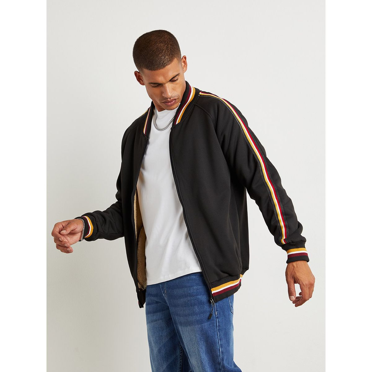 Styli Contrast Stripe Zip Up Jacket-men-clothing-jacketsandblazers-jackets-image-3