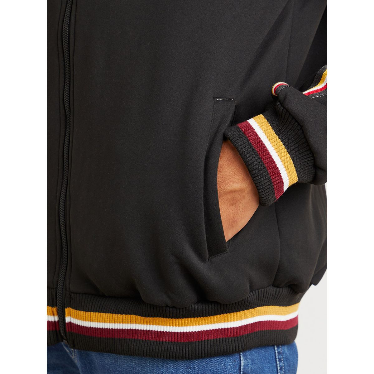 جاكيت مخطط بسحّاب من ستايلي-men-clothing-jacketsandblazers-jackets-image-4