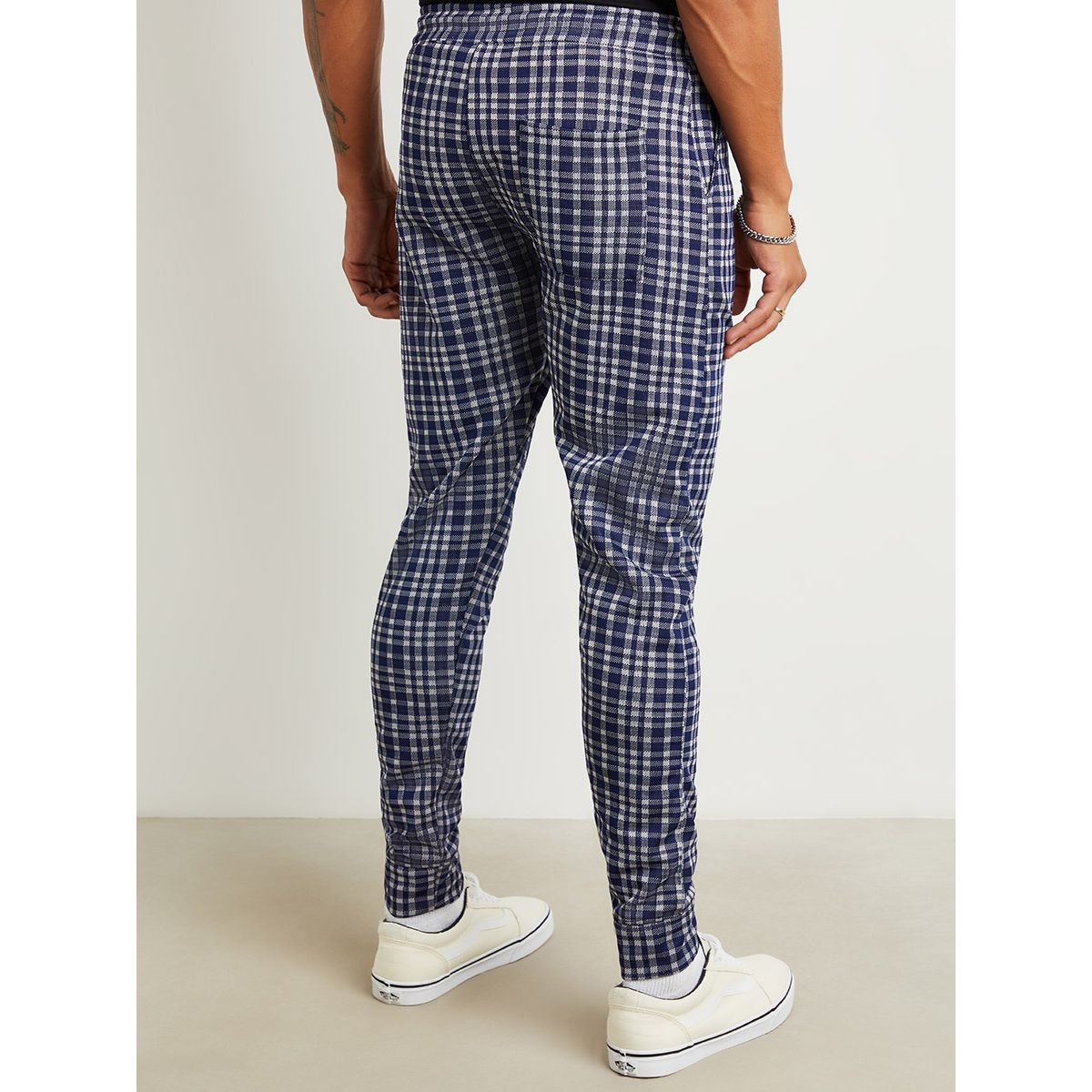 Styli Checked Jogger with Adjustable Drawstring Waist-men-clothing-bottoms-joggers-image-4