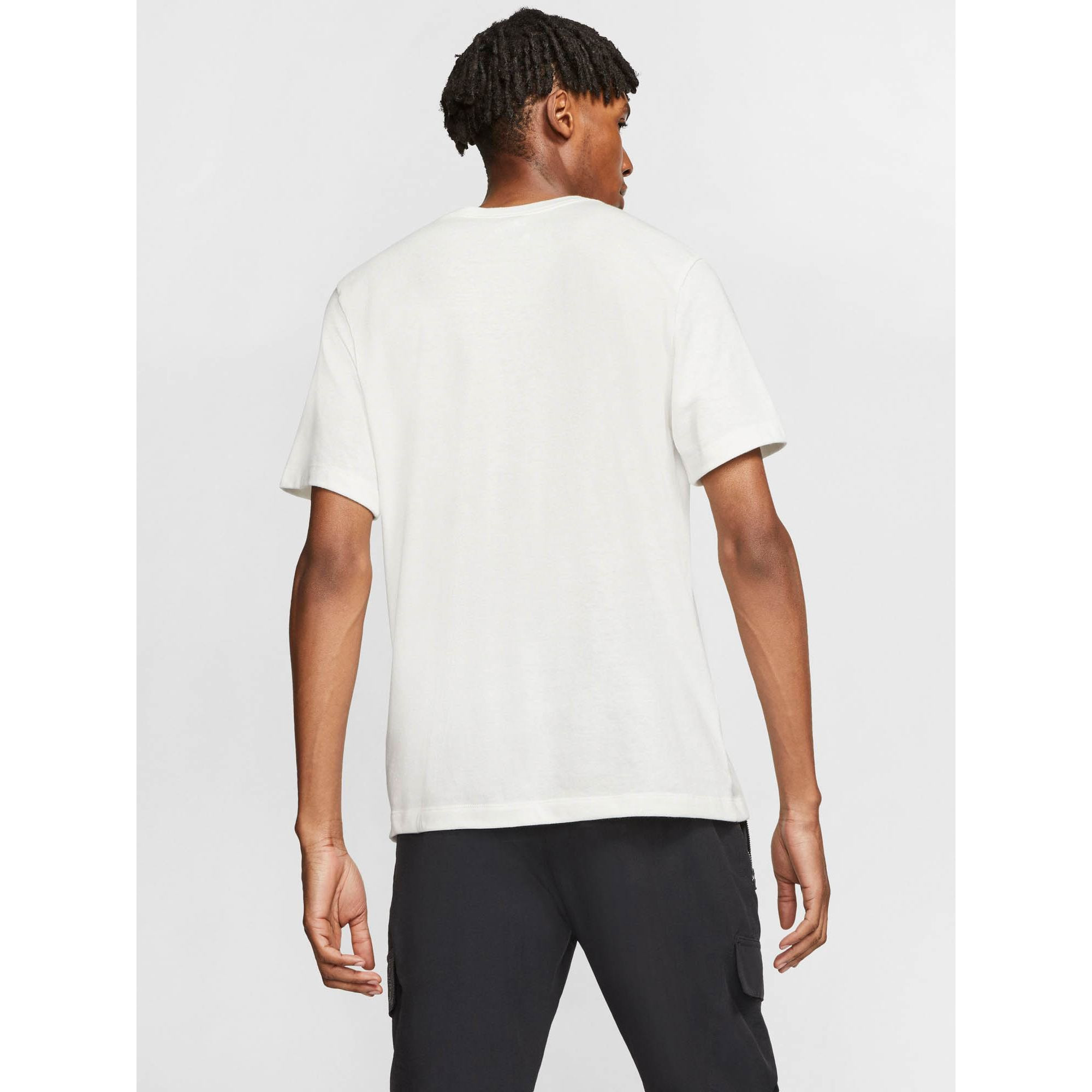 تيشيرت نايكي مطبوع بأكمام قصير من نايكي-men-clothing-sportswearandactivewear-tshirtsandpolos-image-2