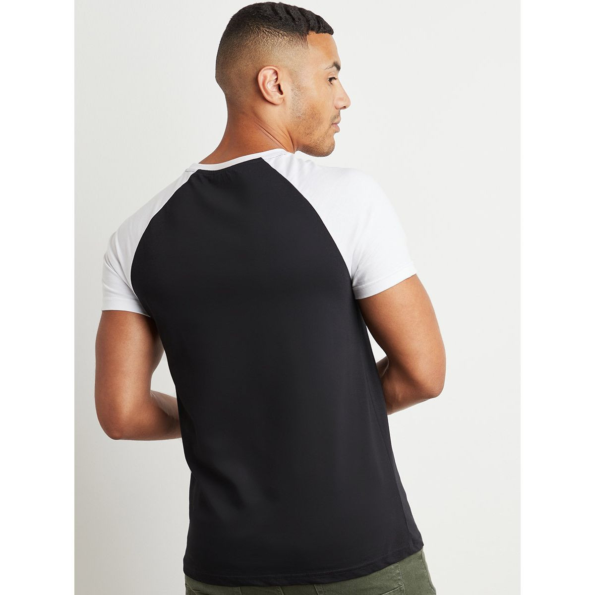 تيشيرت كاجوال بنمط كتل الألوان من ستايلي-men-clothing-tshirtsandpolos-tshirts-image-4