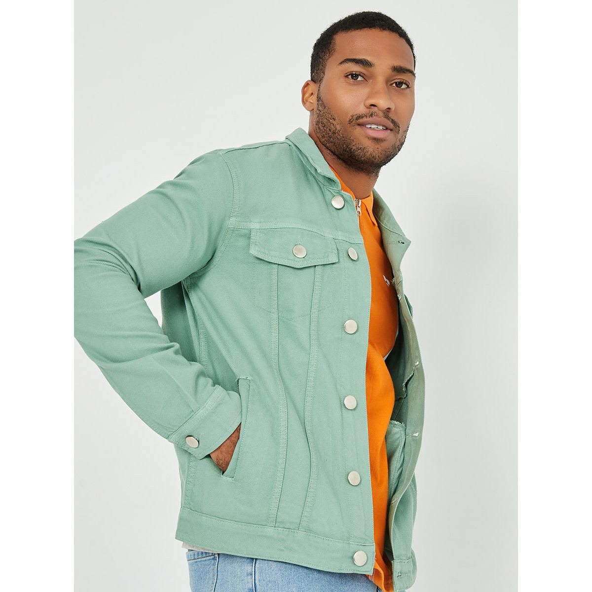 جاكيت دينيم مزين بجيوب من ستايلي-men-clothing-jacketsandblazers-jackets-image-3