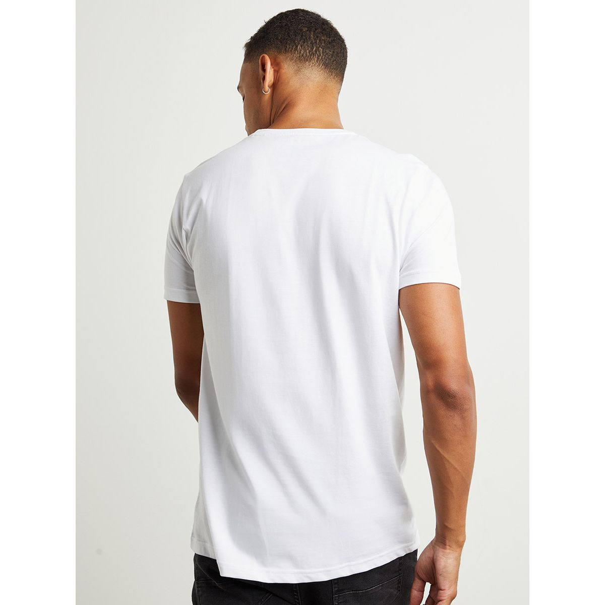 تيشيرت بقصة سليم فت من ستايلي-men-clothing-tshirtsandpolos-tshirts-image-4