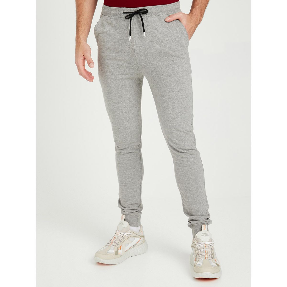 جوغر بقصة سكيني وأربطة خصر من ستايلي-men-clothing-bottoms-joggers-image-1