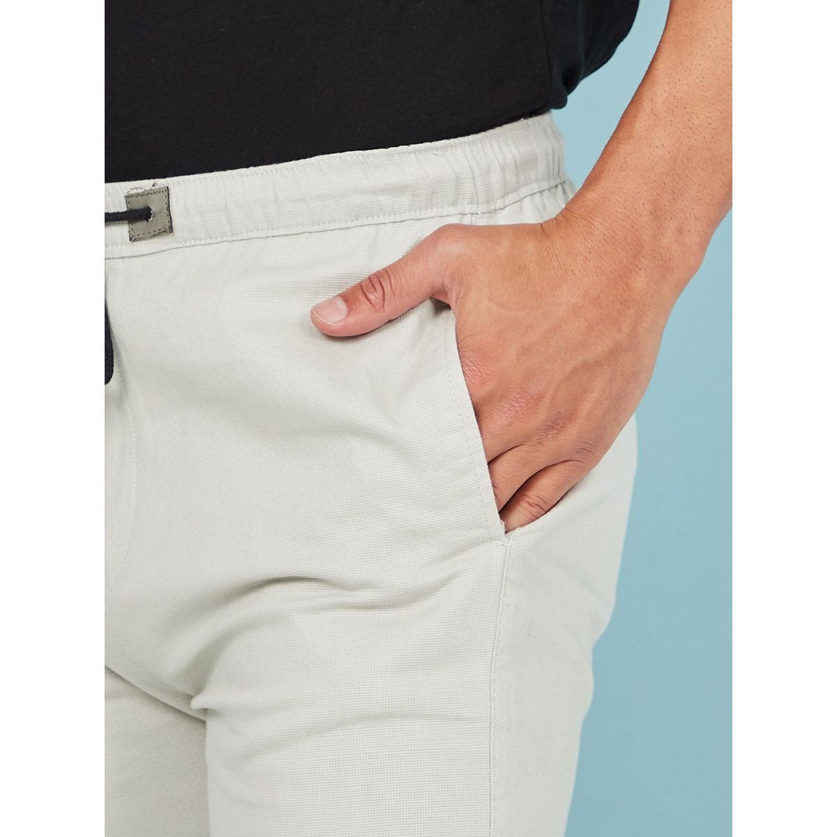 بنطال جوغر بقصة سليم فت من ريد تايب-men-clothing-bottoms-joggers-image-3