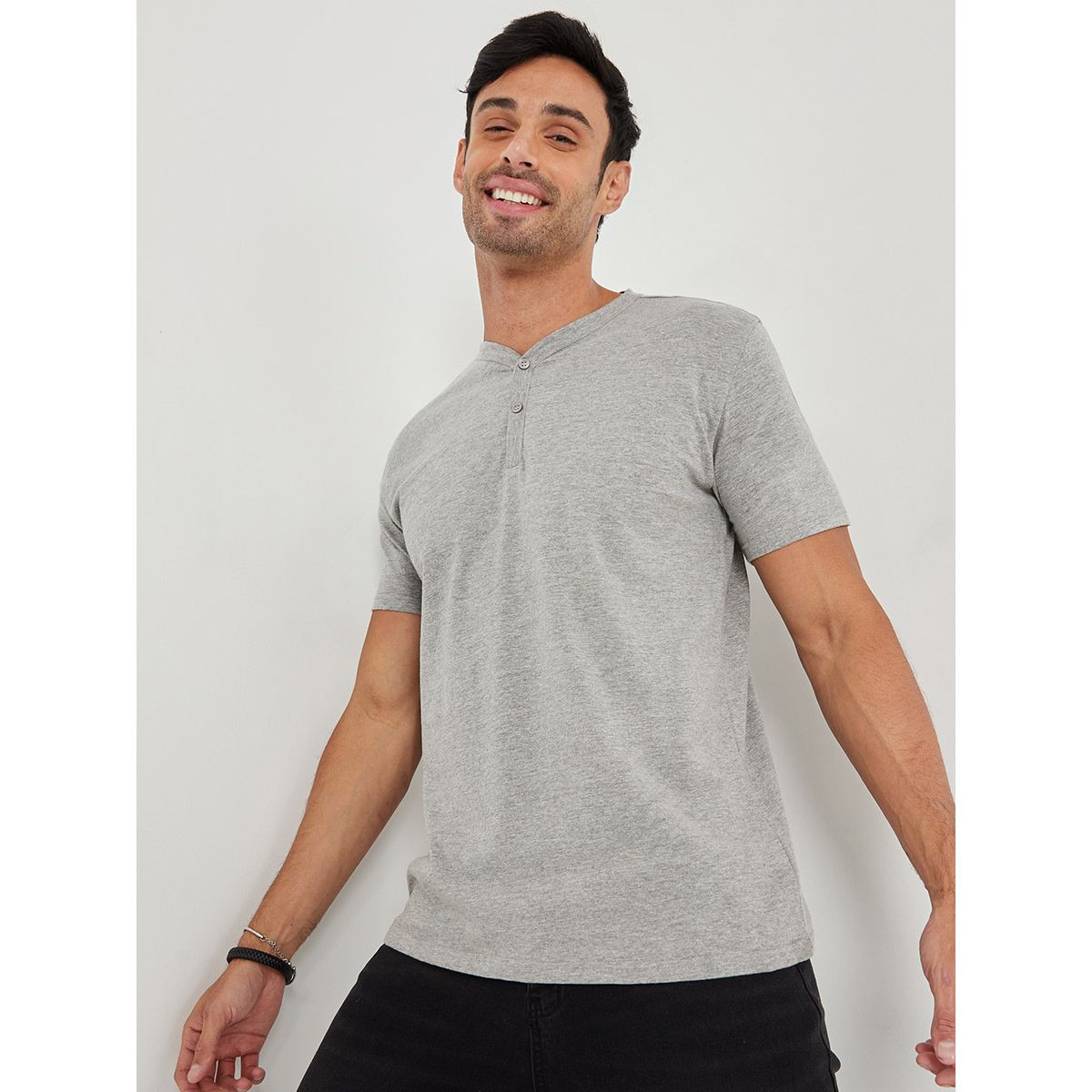 Styli Solid Knit Henley Neck T-shirt-men-clothing-tshirtsandpolos-tshirts-image-1