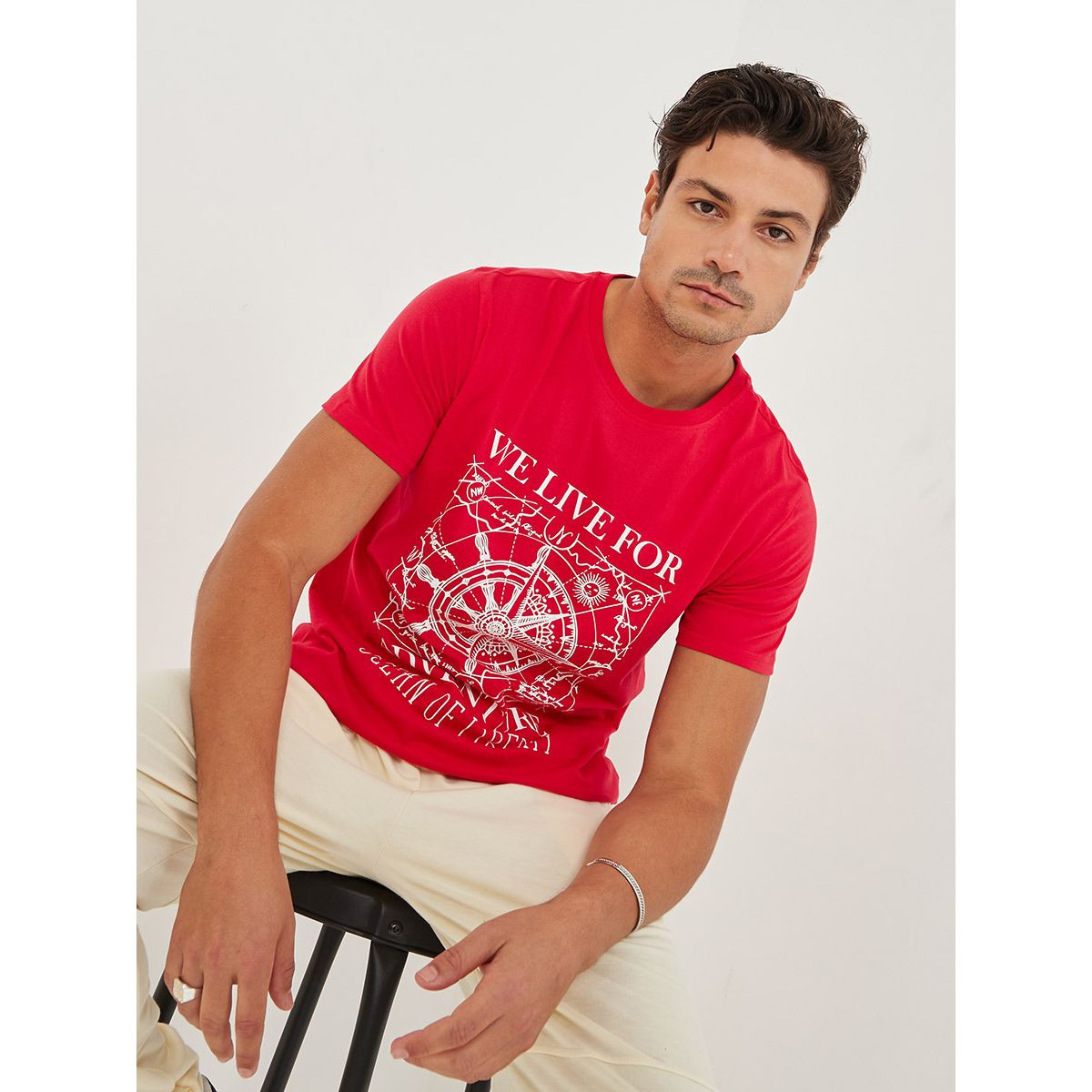 تيشيرت مطبع بطبعة جرافيك من ريد تايب-men-clothing-tshirtsandpolos-tshirts-image-1