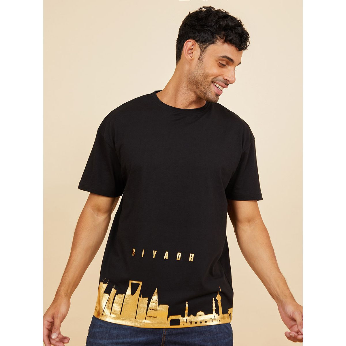 تيشيرت بقصة واسعة-men-clothing-tshirtsandpolos-tshirts-image-1