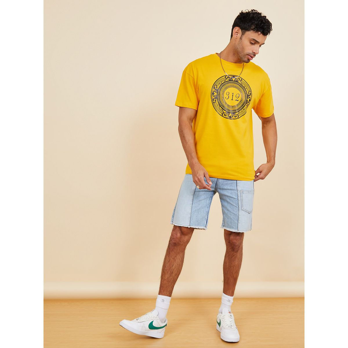 تيشيرت بقصة واسعة-men-clothing-tshirtsandpolos-tshirts-image-2