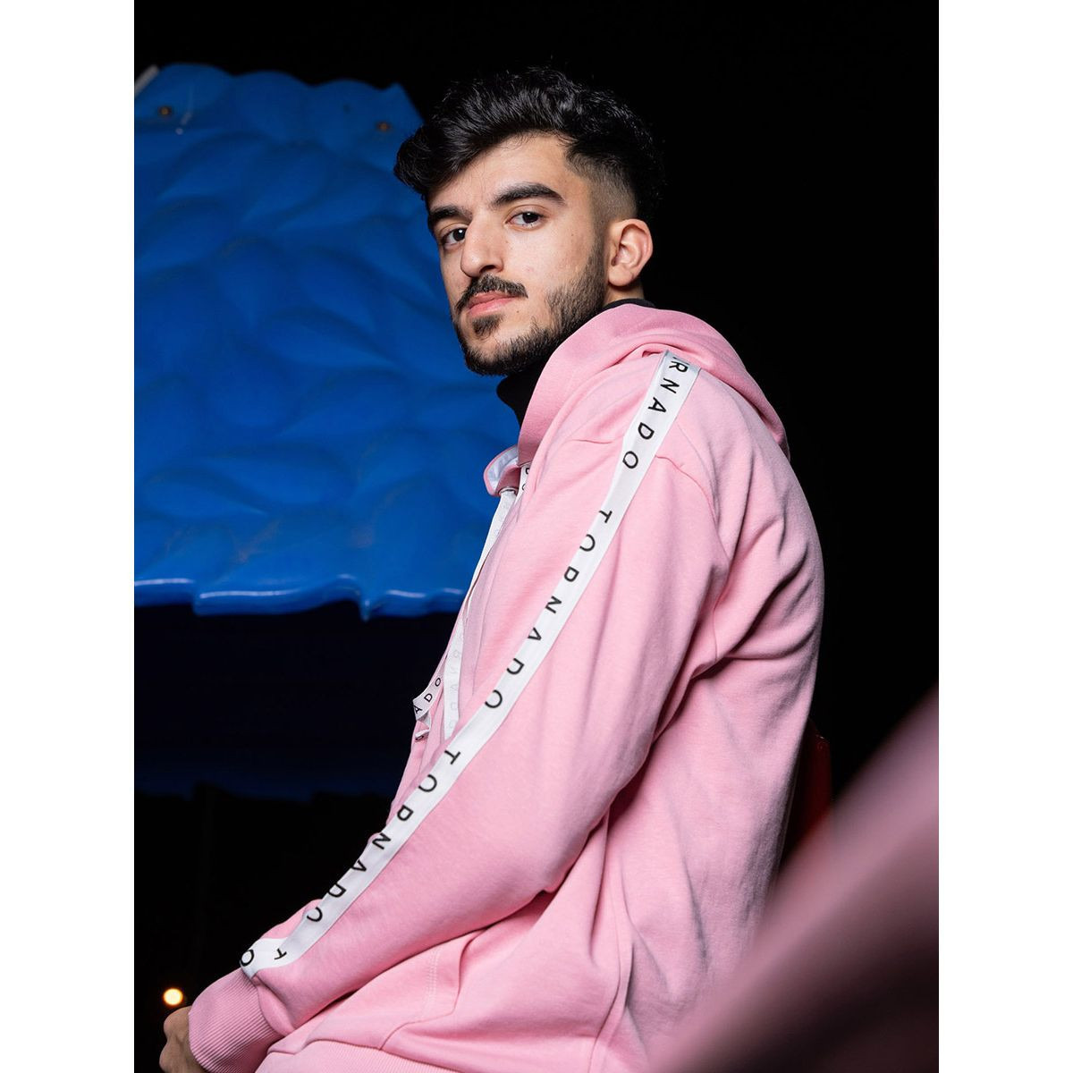 هودي بجيوب كانغارو من ستايلي-men-winterwear-hoodiesandsweatshirts-image-1