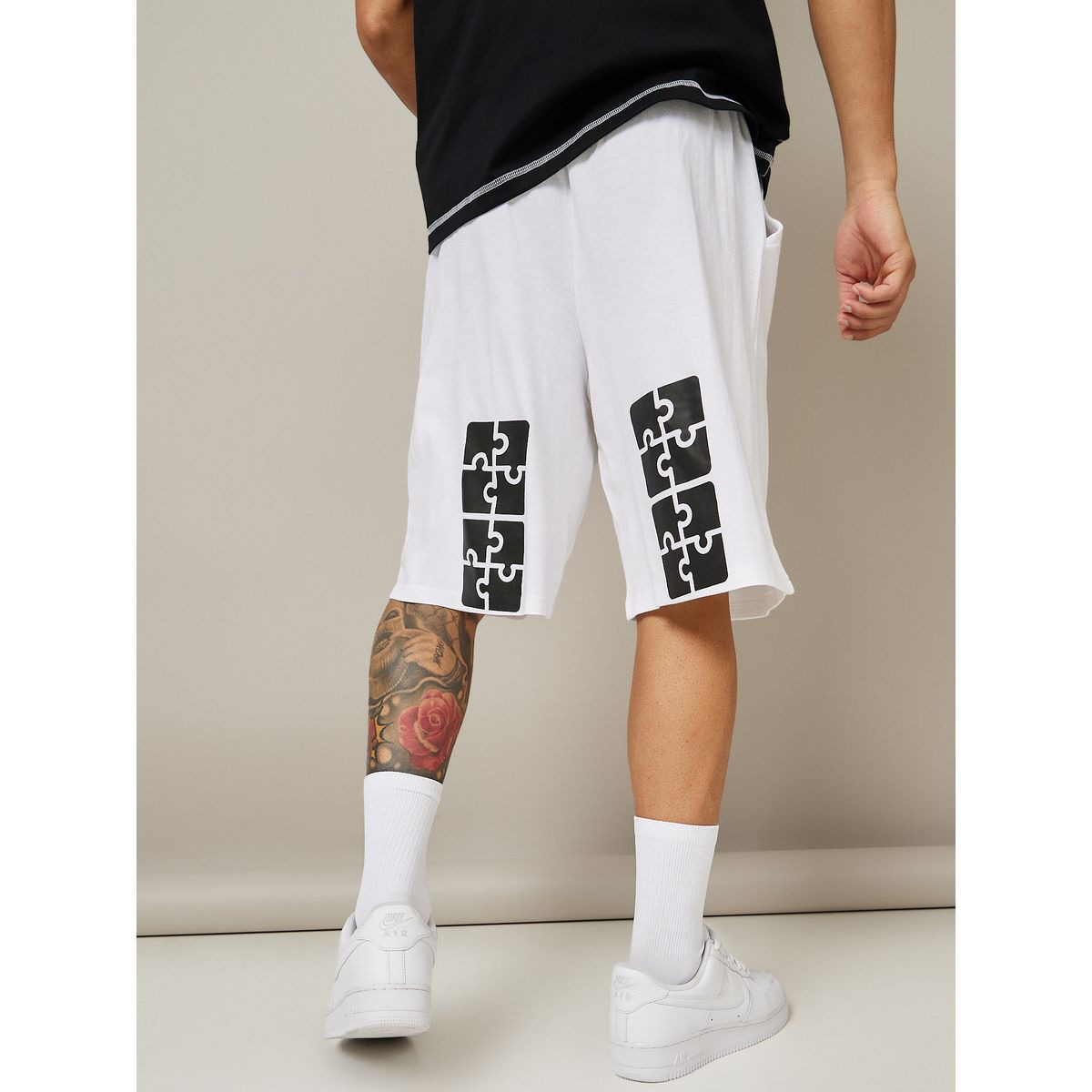 Styli Front Back Placement Print Detail Oversized Shorts-men-clothing-bottoms-shorts-image-4