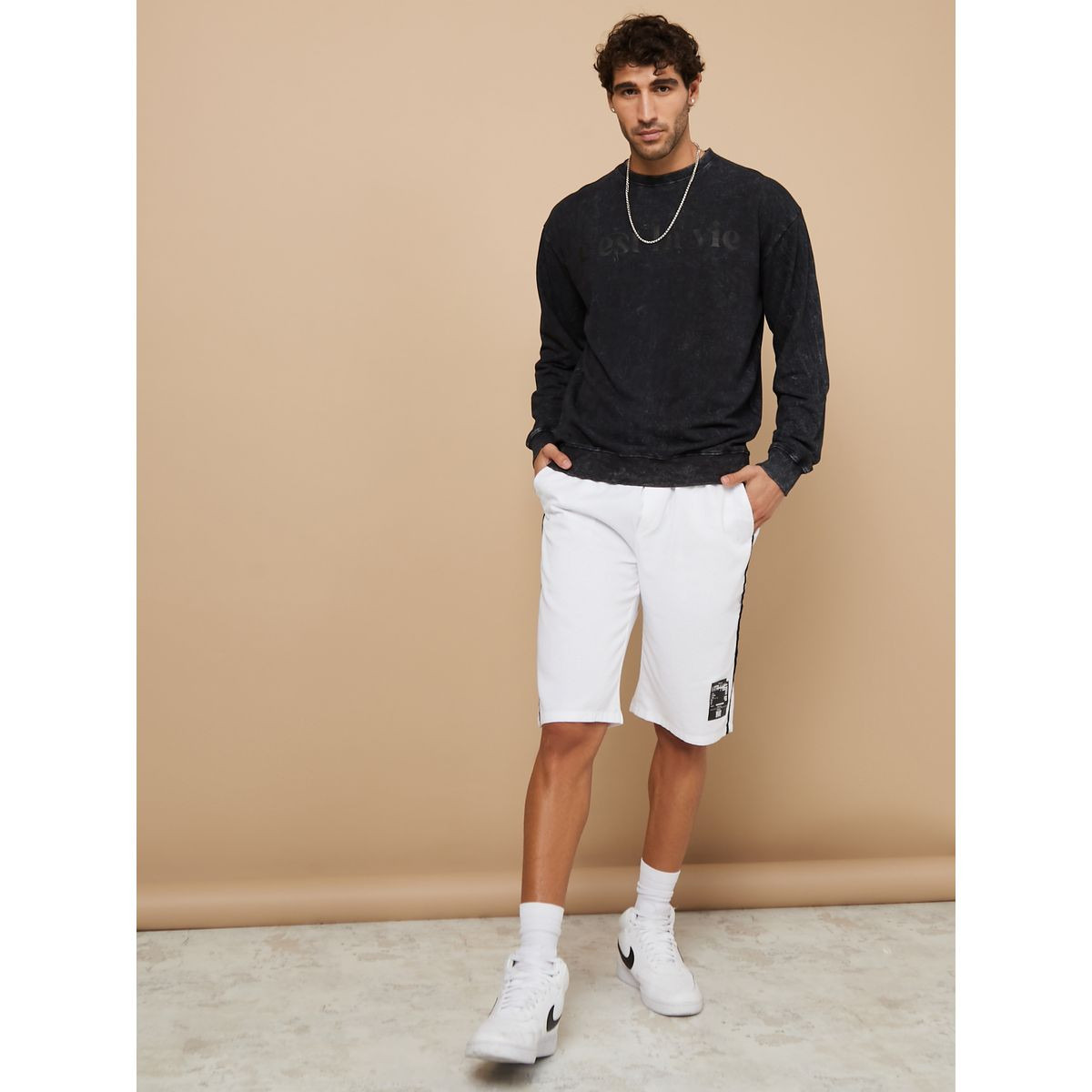 شورت مزين بحزوز-men-clothing-bottoms-shorts-image-2