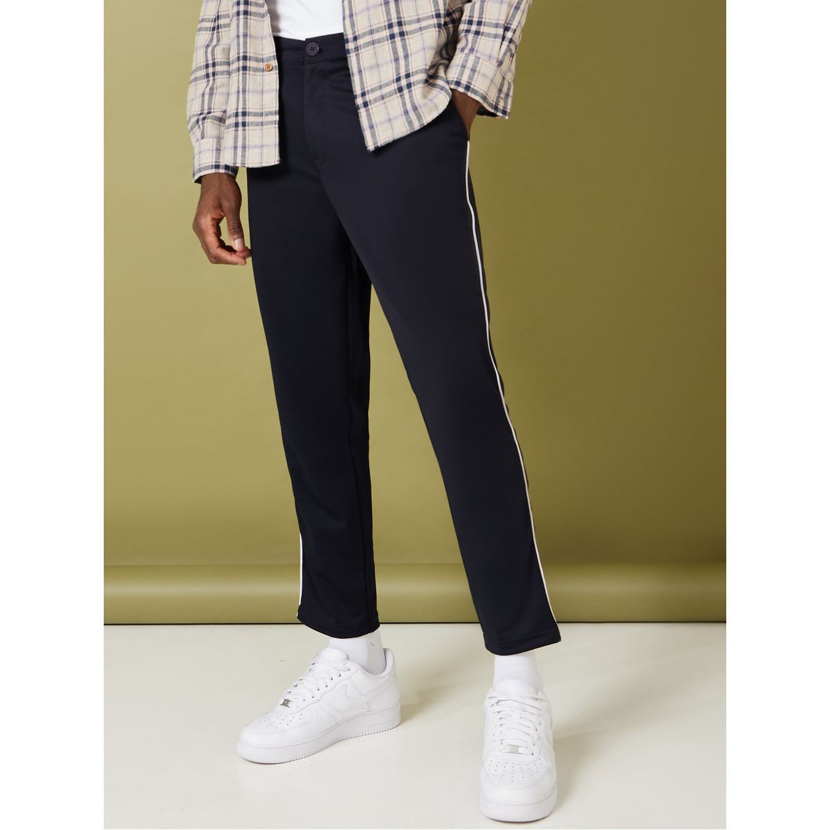 بنطال محبوك بحزوز جانبية-men-clothing-bottoms-trousersandchinos-trousers-image-1
