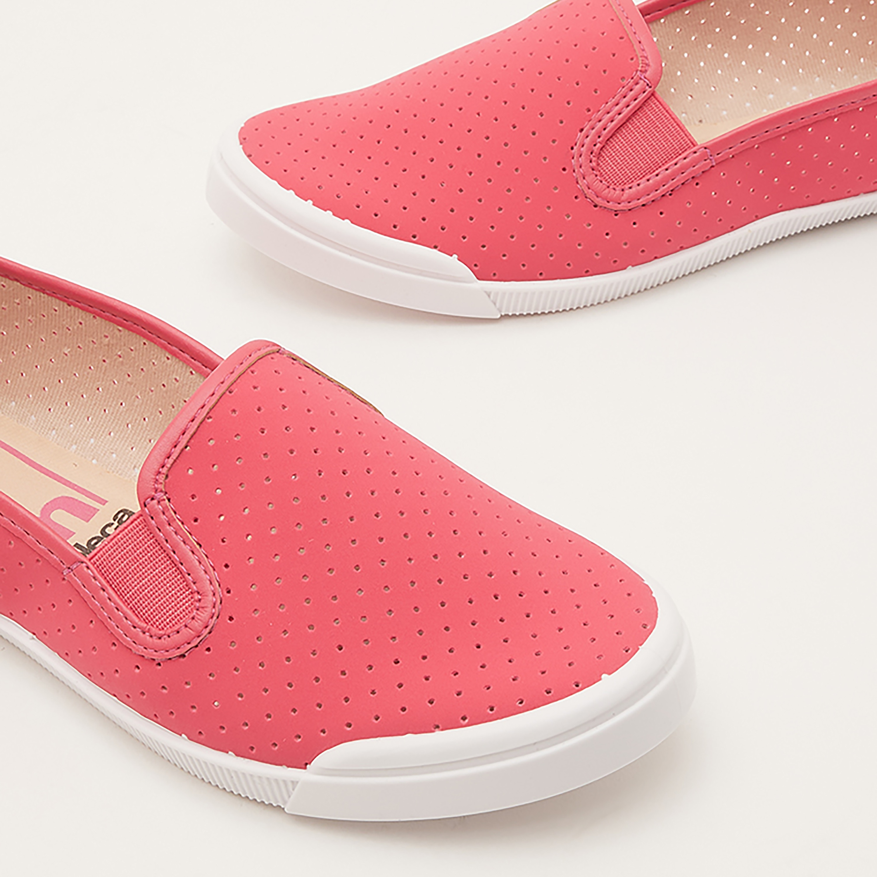 5109-772-14808 | حذاء كاجوال نسائي من موليكا ذو مثقوب مع سليب آن-women-shoes-loafersandmoccasins-image-12