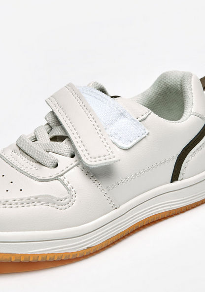 Juniors Textured Sneakers with Hook and Loop Closure and Contrast Detail
