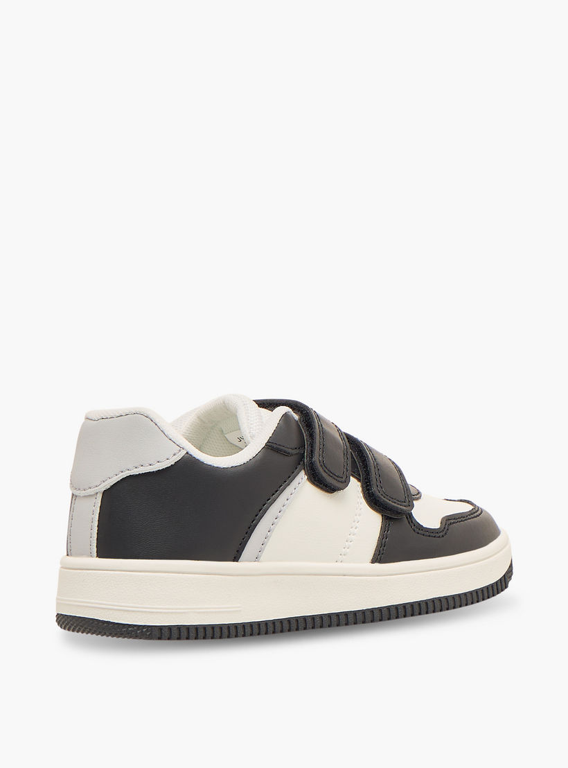 حذاء رياضي بشريط لاصق للأطفال من جونيورز-boys-shoes-schoolshoes-image-6
