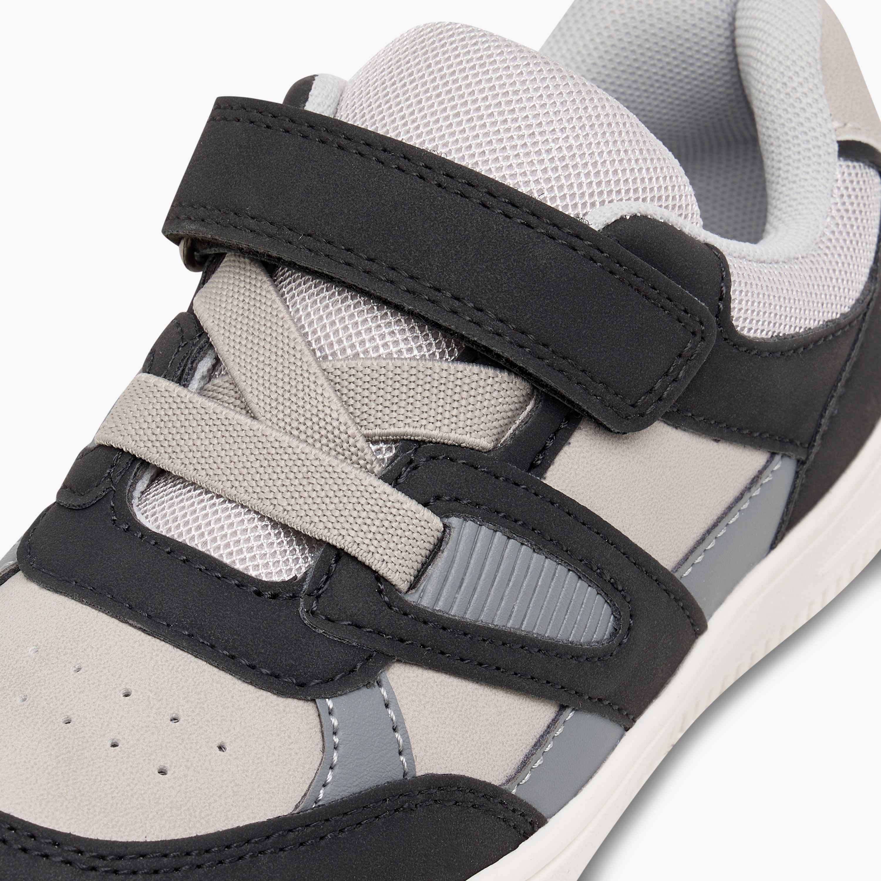 Juniors Panelled Sneakers with Hook and Loop Closure-boys-shoes-sneakers-image-4