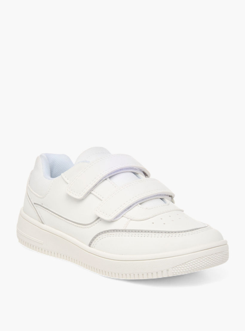 حذاء سنيكرز سادة بشريط إغلاق لاصق من جونيورز-boys-shoes-schoolshoes-image-2