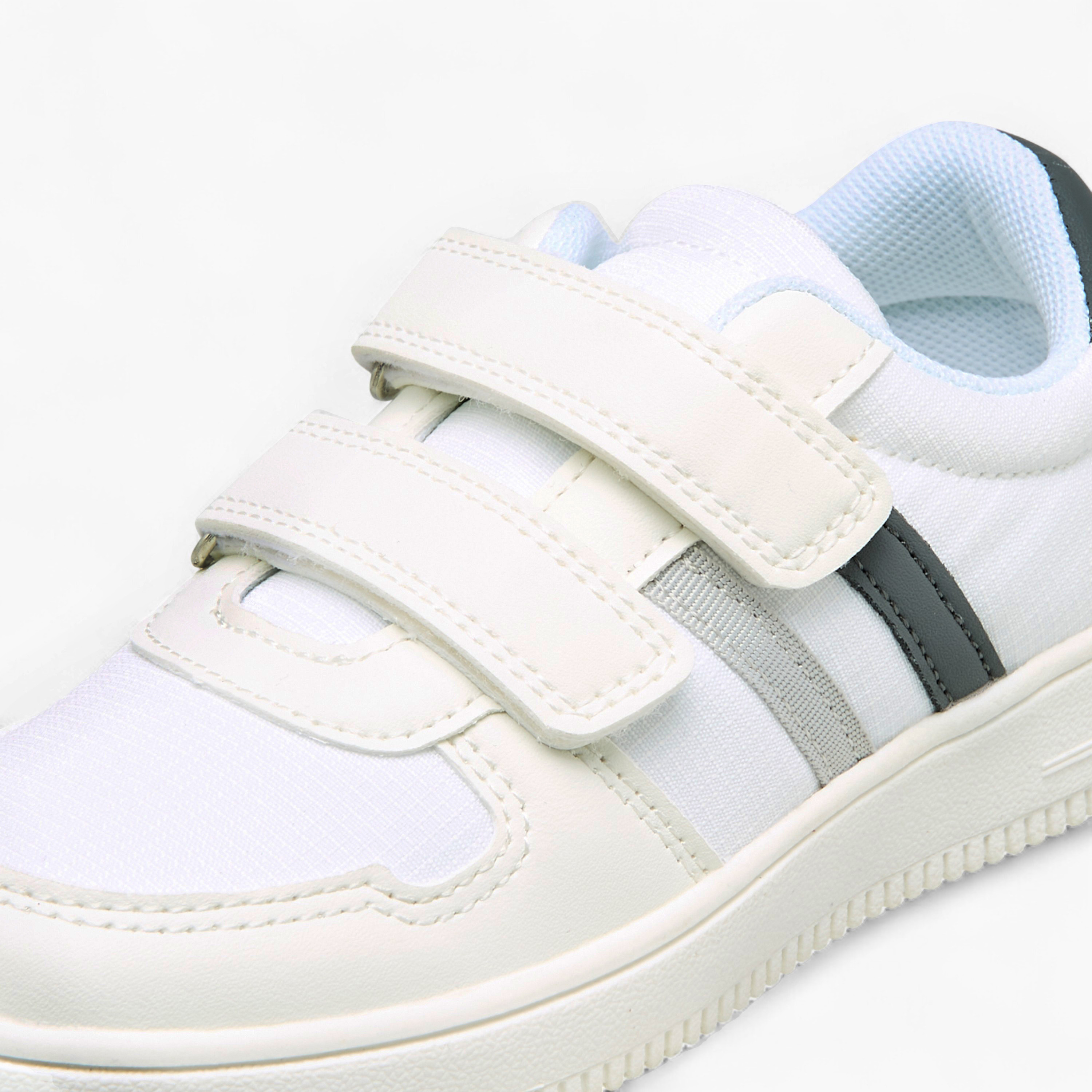 حذاء سنيكرز بألواح وشريط إغلاق للأولاد من جونيورز-boys-shoes-sneakers-image-4