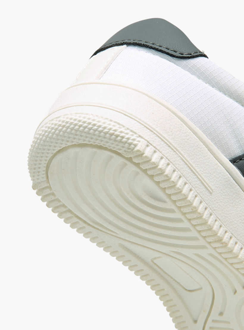 حذاء سنيكرز بألواح وشريط إغلاق للأولاد من جونيورز-boys-shoes-sneakers-image-5