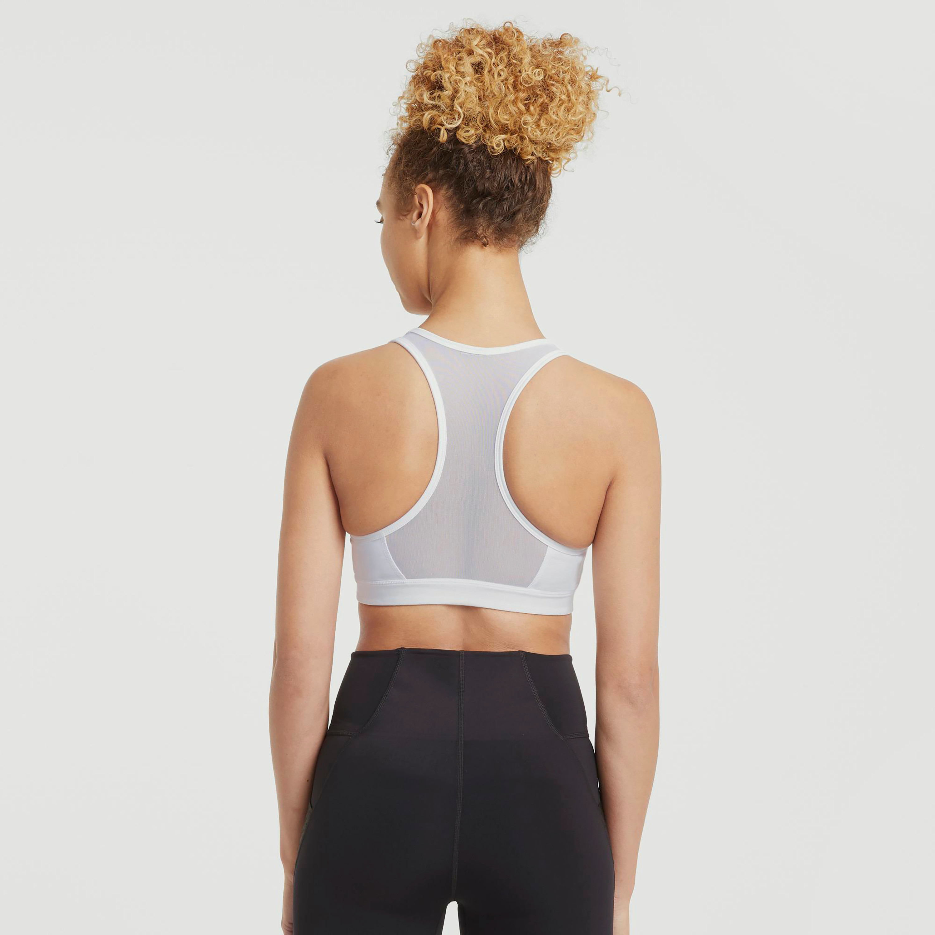 حمالة صدر رياضية لل من بوما ميد إمباكت 4 كيبز للنساء 52030451-women-clothing-sportswearandactivewear-sportsbras-image-5