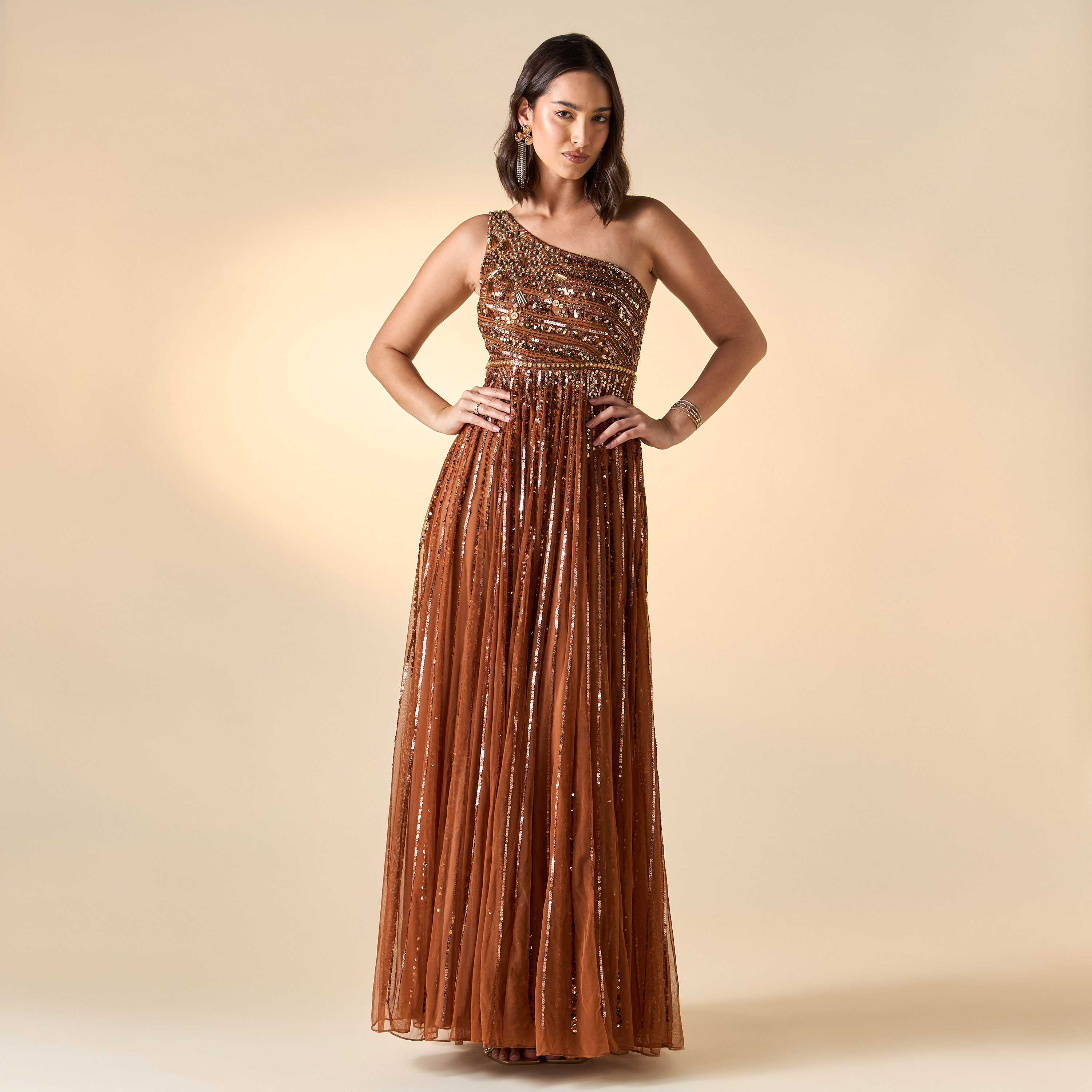 فستان مزيّن بكتف واحد من أميليا روز-women-clothing-dresses-image-1