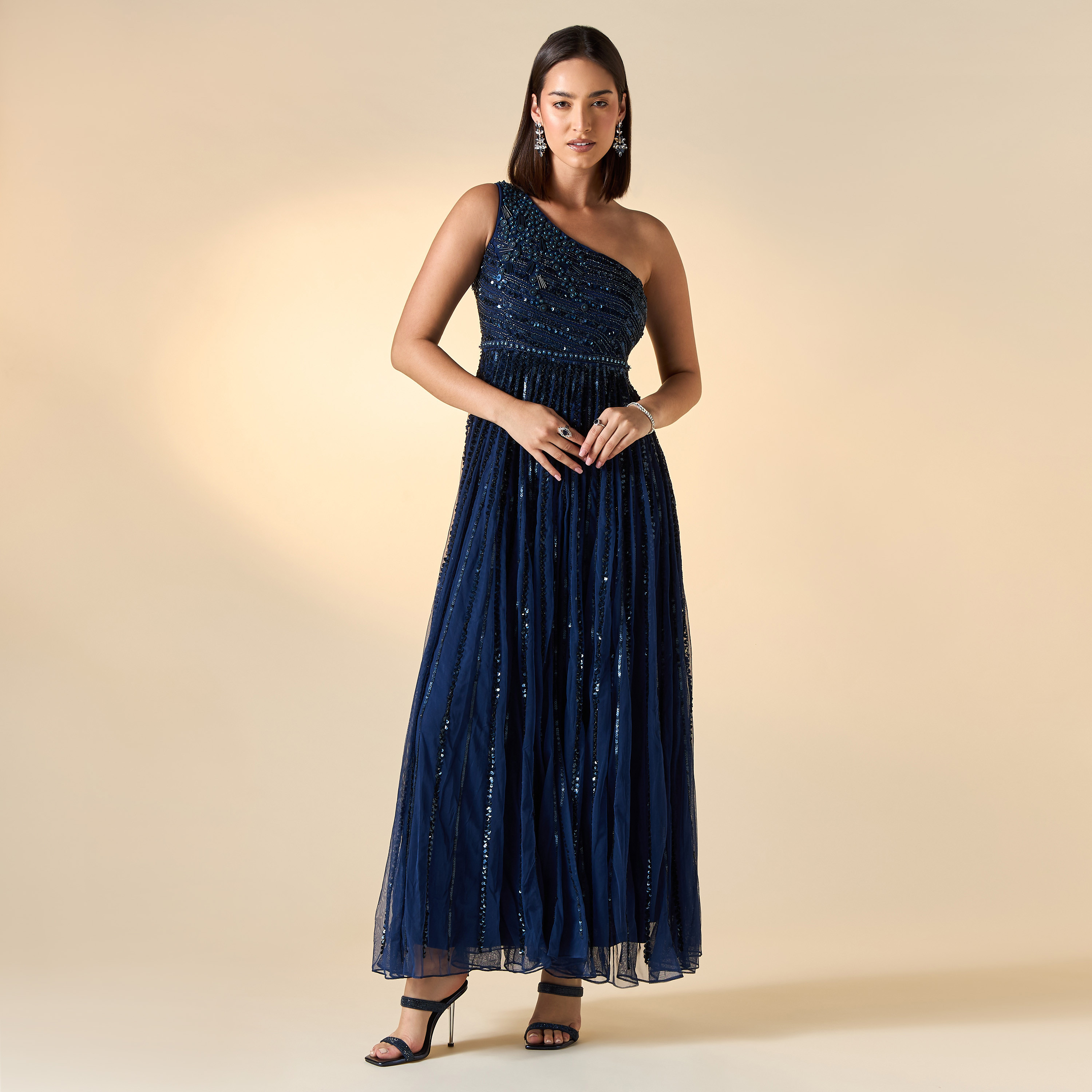 فستان مزيّن بكتف واحد من أميليا روز-women-clothing-dresses-image-6