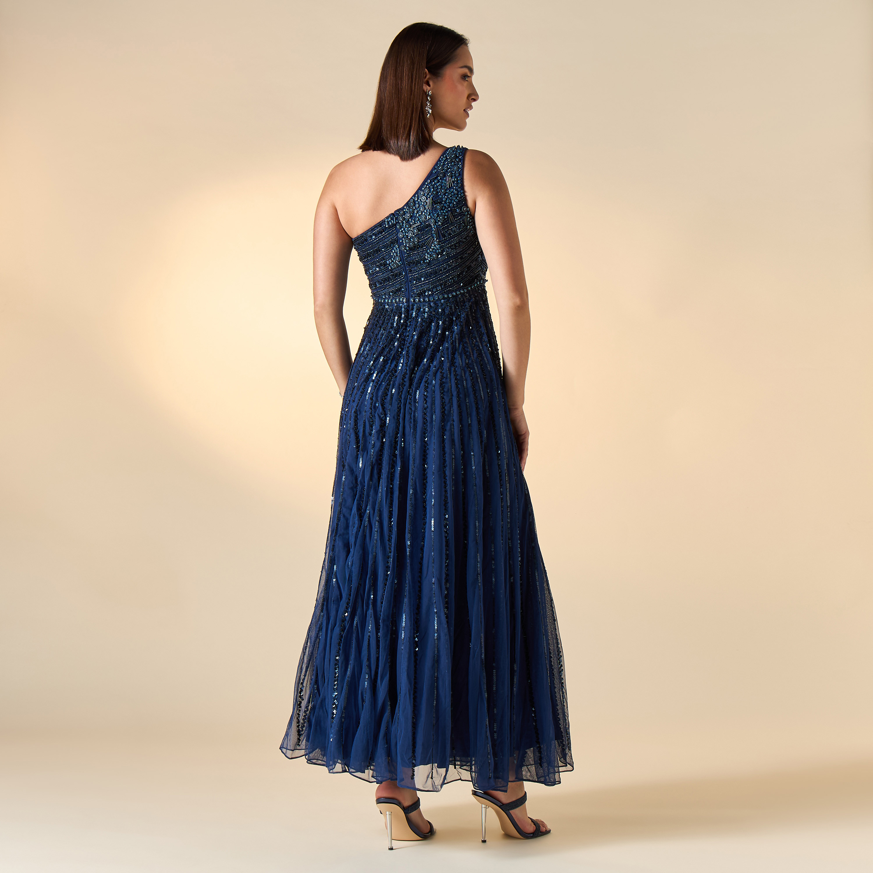 فستان مزيّن بكتف واحد من أميليا روز-women-clothing-dresses-image-7