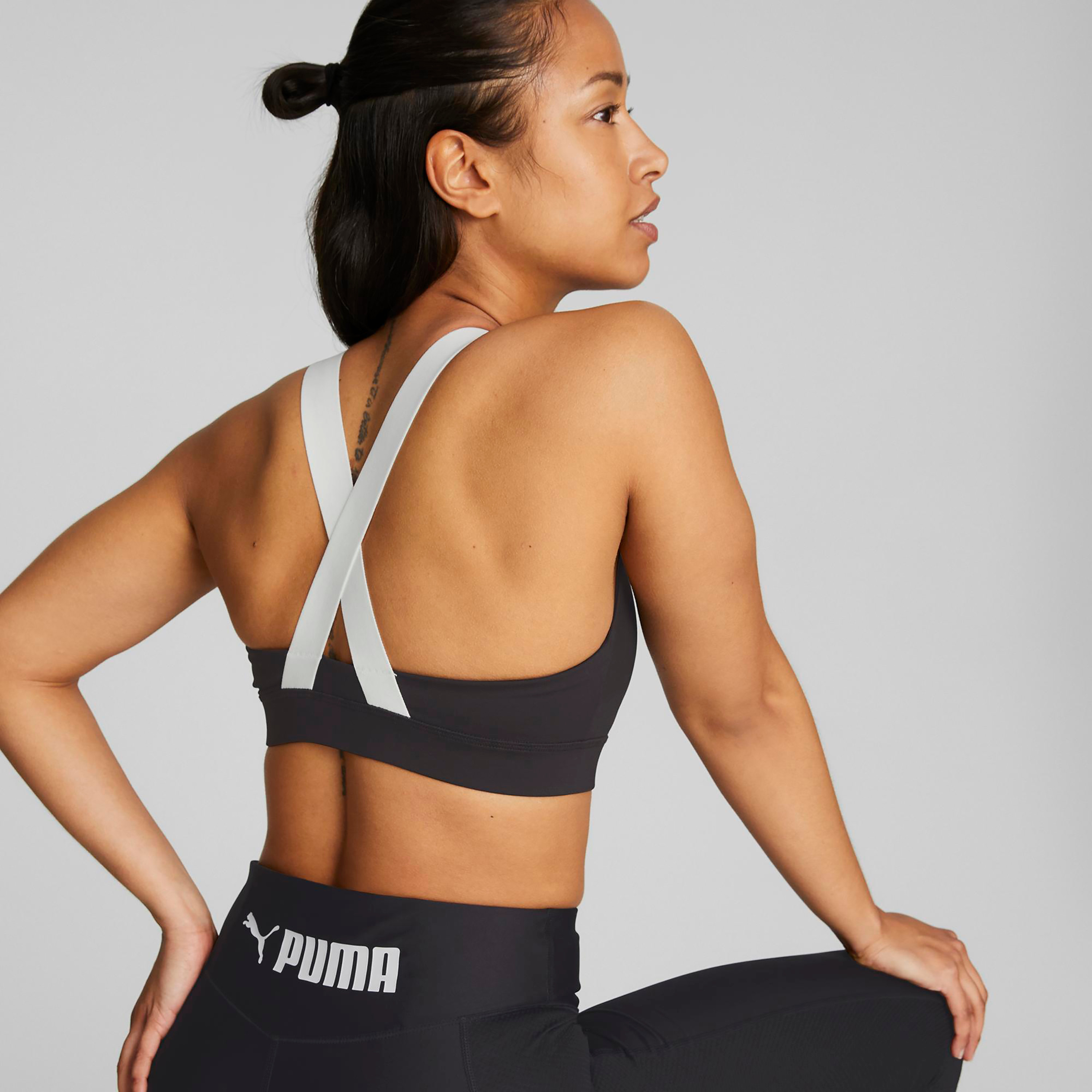Puma Mid Impact Women Sports Bra 52219201-women-clothing-sportswearandactivewear-sportsbras-image-4