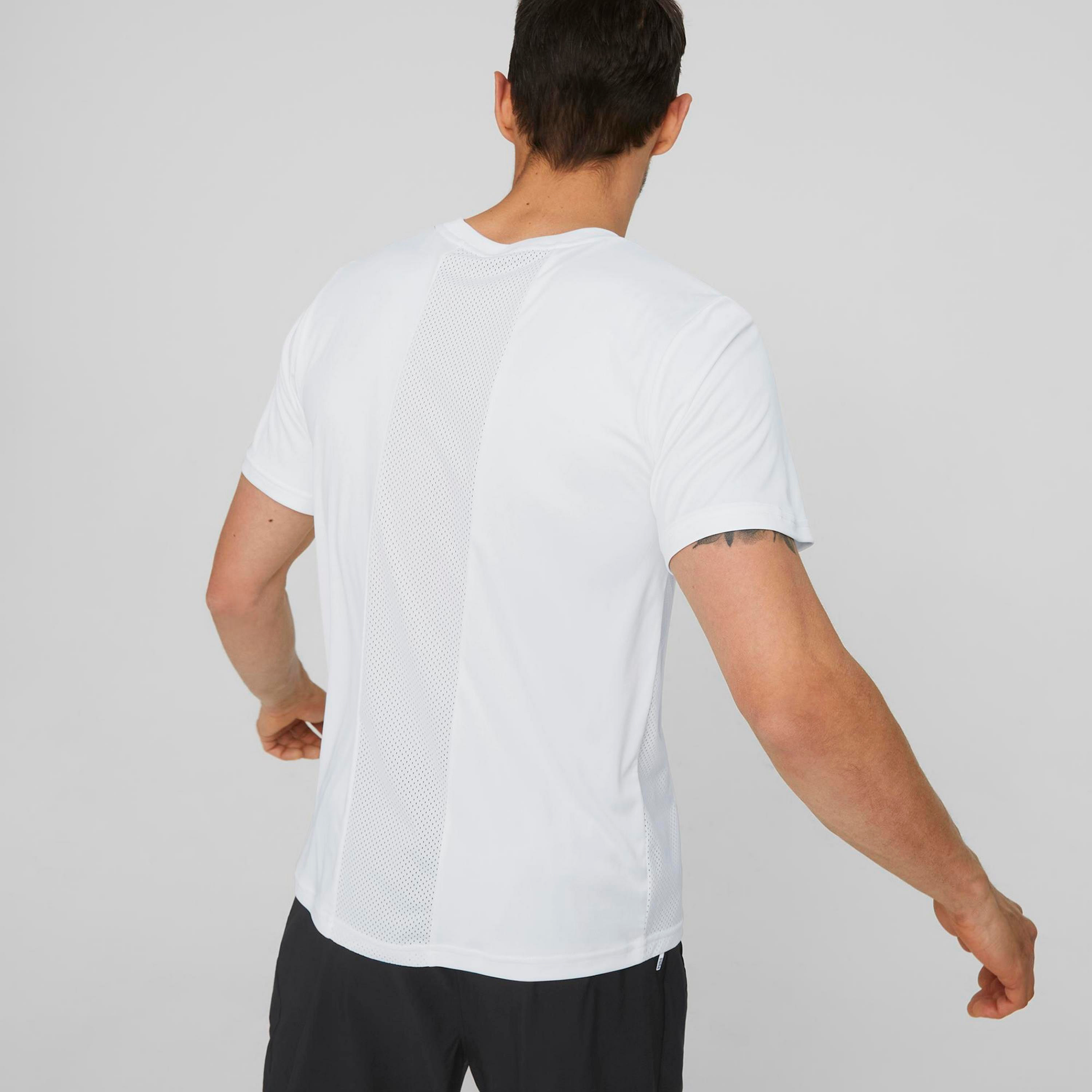 تيشرت من بوما ترين أول داي للرجال | 522337-men-clothing-sportswearandactivewear-tshirtsandpolos-image-9