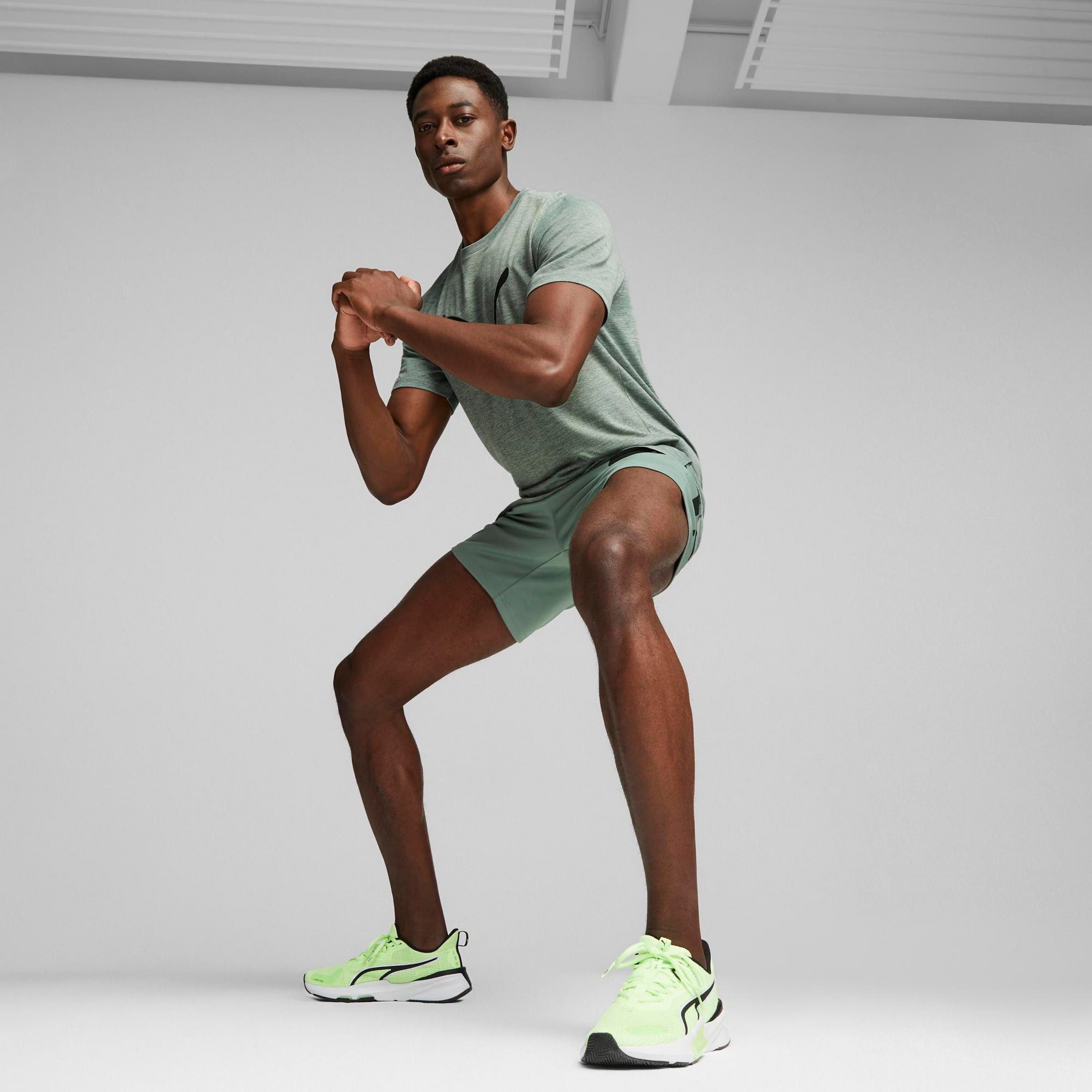 Puma Train Fav Heather Cat Men T-Shirt | 522352-men-clothing-sportswearandactivewear-tshirtsandpolos-image-2