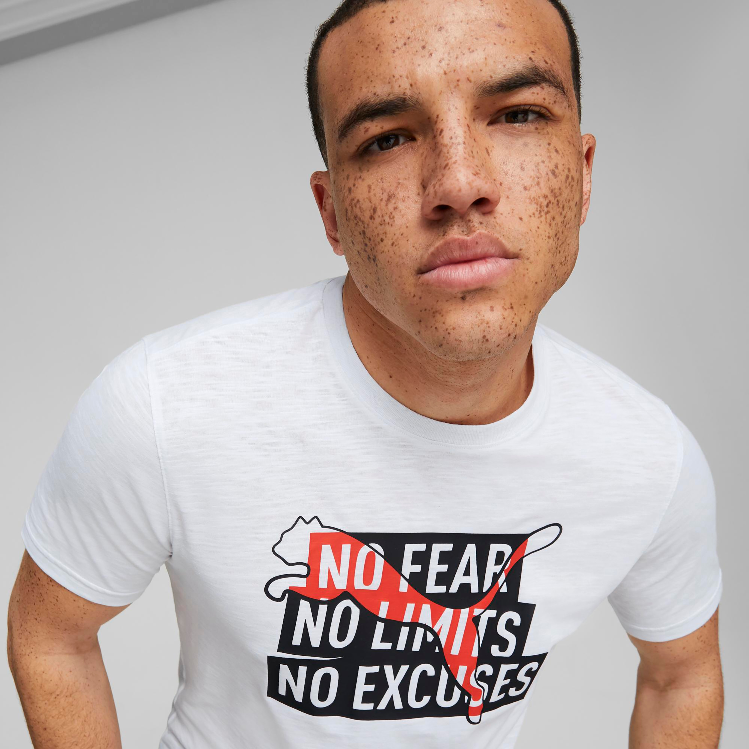 تي شيرت للتدريب من بوما بيرفورمانس شوجان كات للرجال 52249102-men-clothing-sportswearandactivewear-tshirtsandpolos-image-4