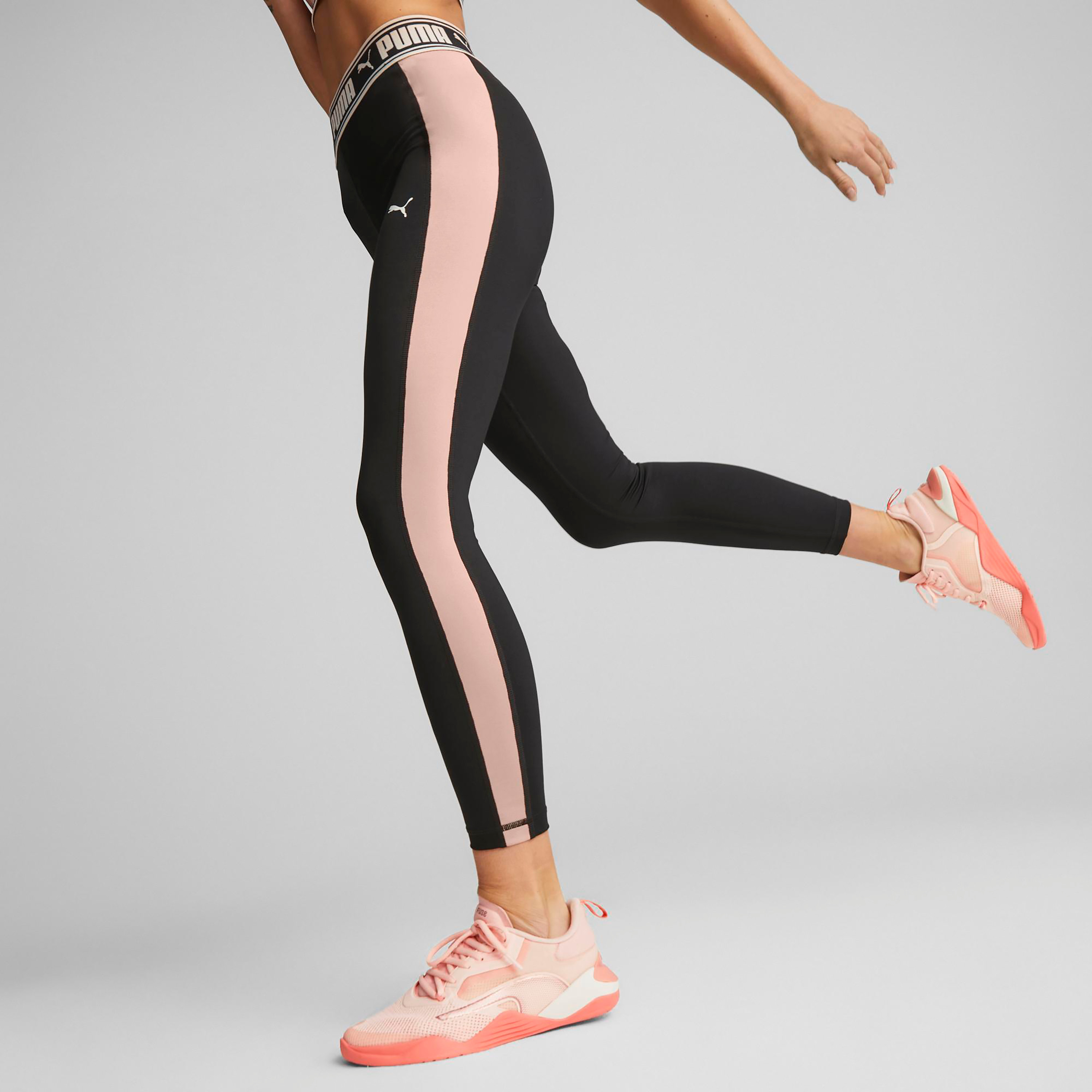لباس ضيق نسائي من بوما ترين سترونج فاشون كولوربلوك 52311151-women-clothing-sportswearandactivewear-bottoms-image-3