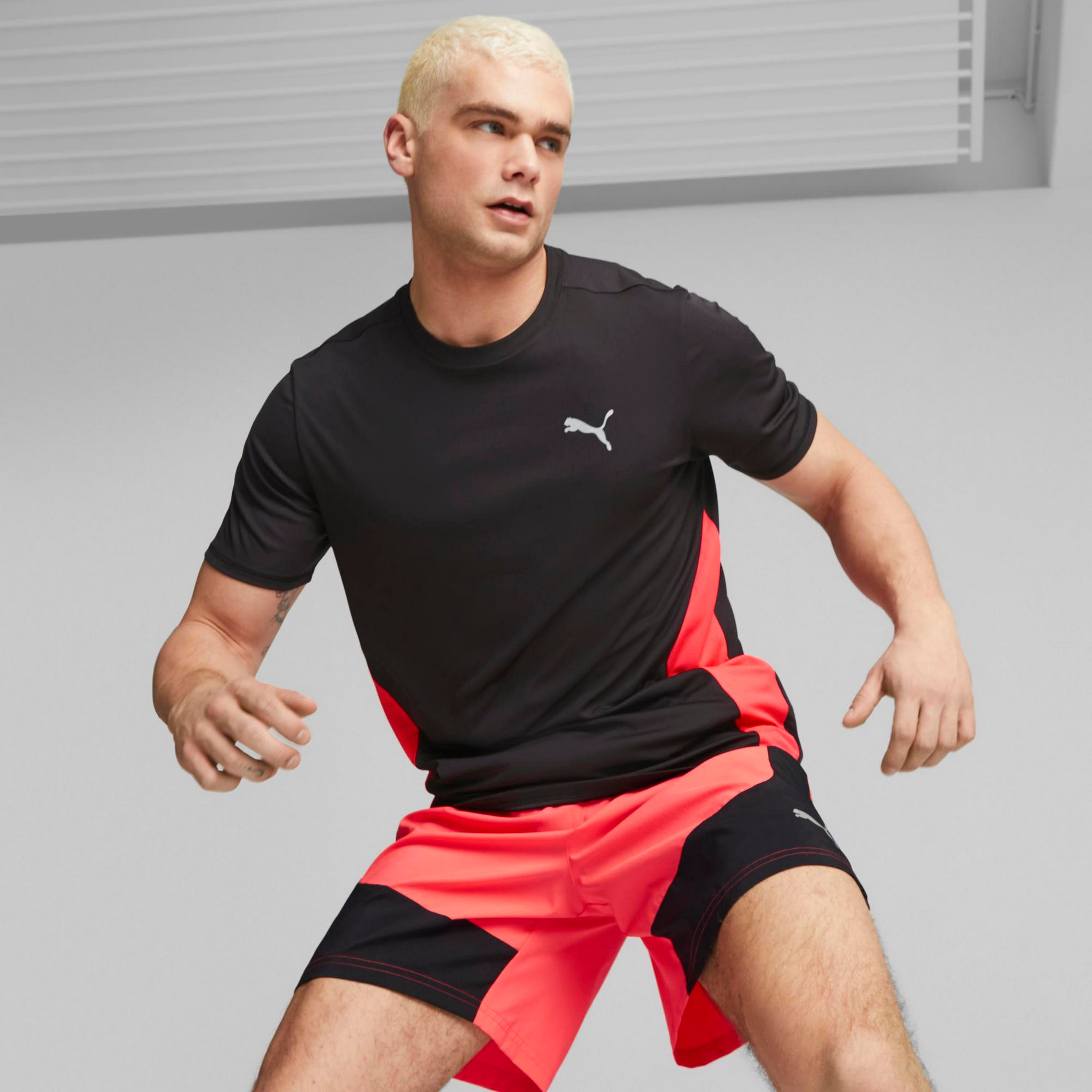 تي شيرت بوما رن فيفوريت للرجال | 523150-men-clothing-sportswearandactivewear-tshirtsandpolos-image-1