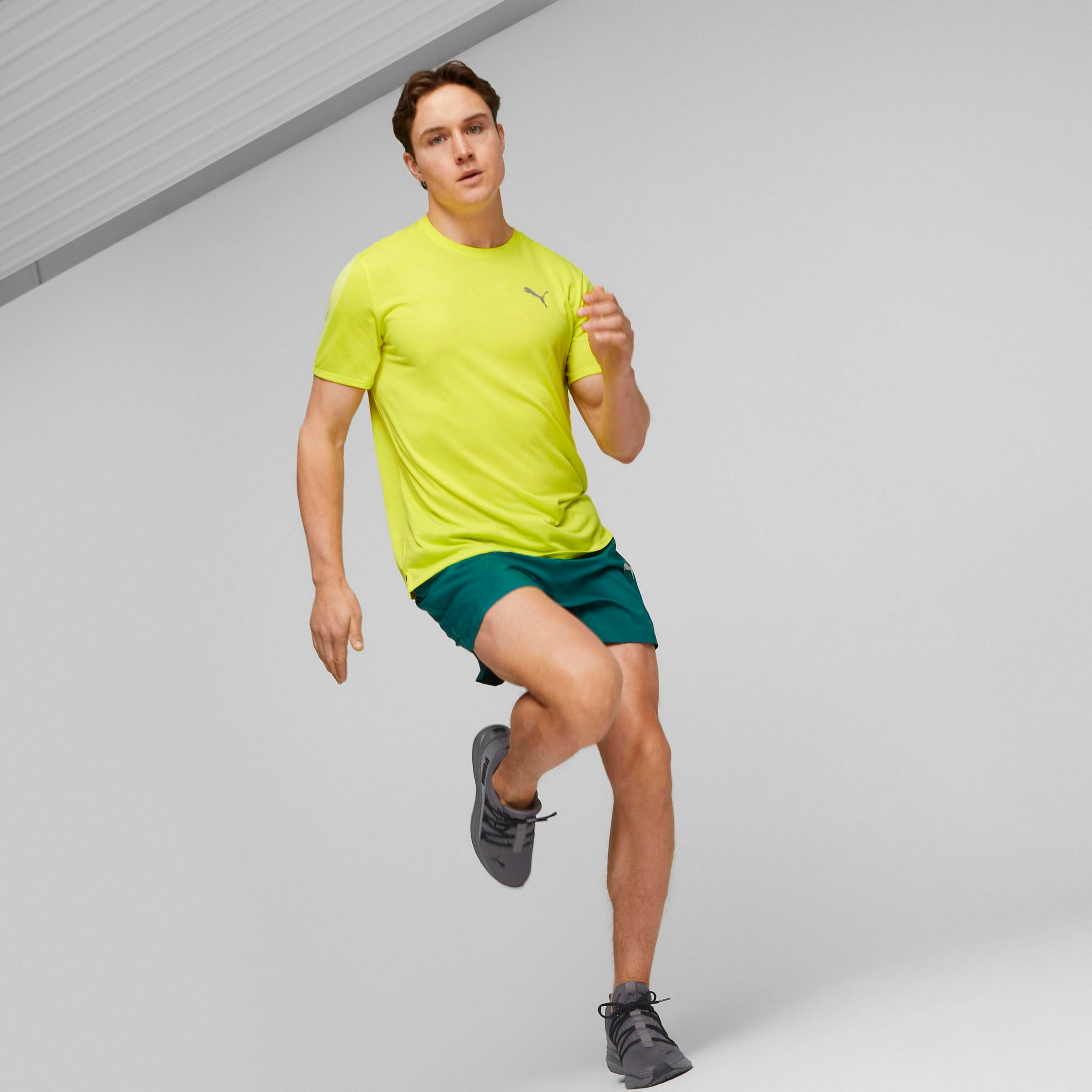 تي شيرت من بوما رن فيفوريت هيذر للرجال | 523151-men-clothing-sportswearandactivewear-tshirtsandpolos-image-2