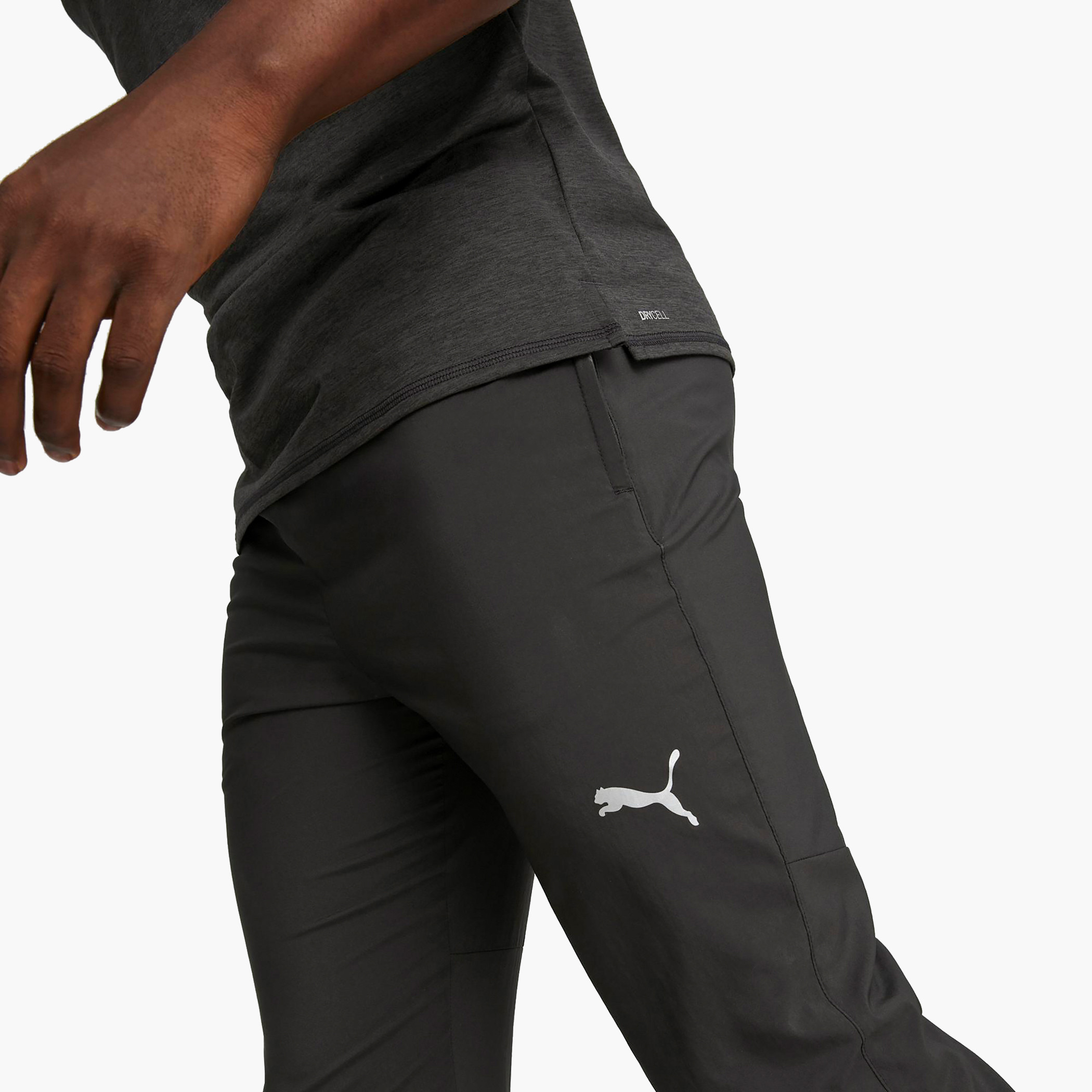 تي شيرت بوما رن فيفوريت للرجال مدببة | 523162-sports-men-clothing-bottoms-image-3
