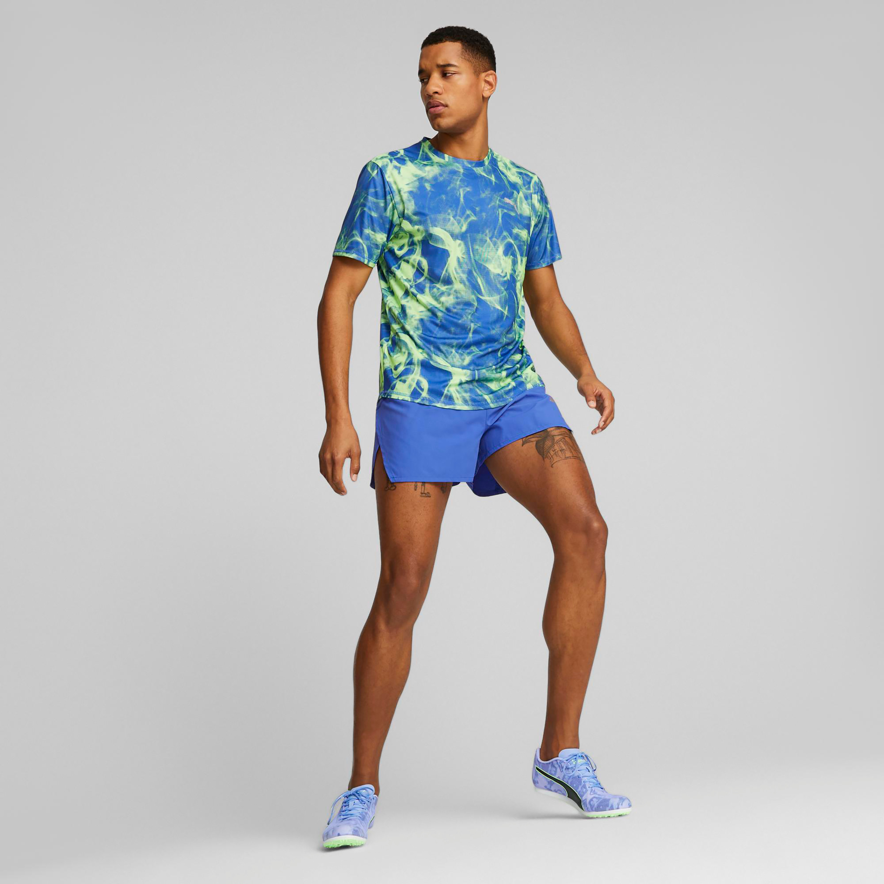 تي شيرت من بوما رن فيفوريت أوف جرافيك للرجال 52326801-men-clothing-sportswearandactivewear-tshirtsandpolos-image-8