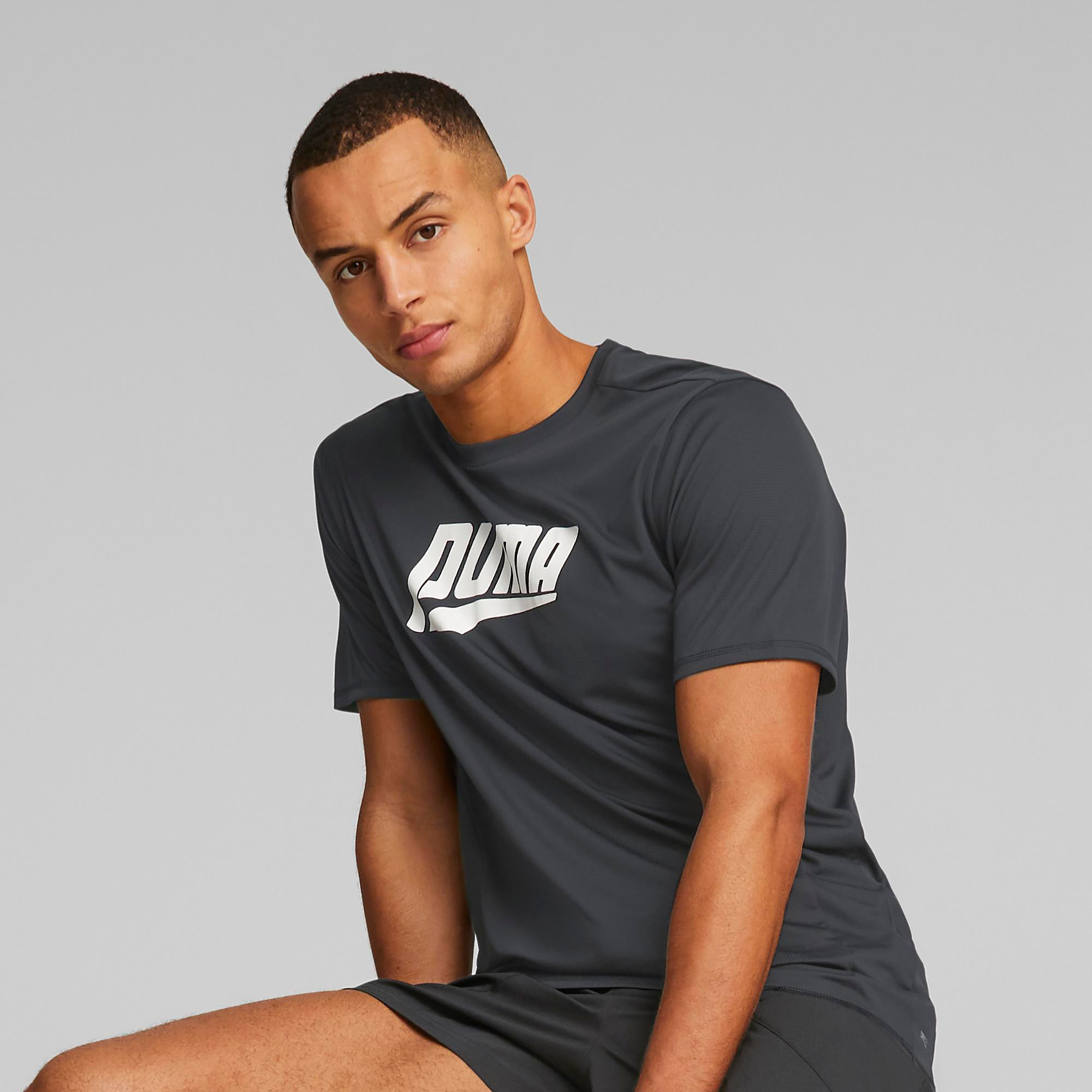Puma Run Favorite Graphic Men T-shirt 52339401-men-clothing-sportswearandactivewear-tshirtsandpolos-image-1