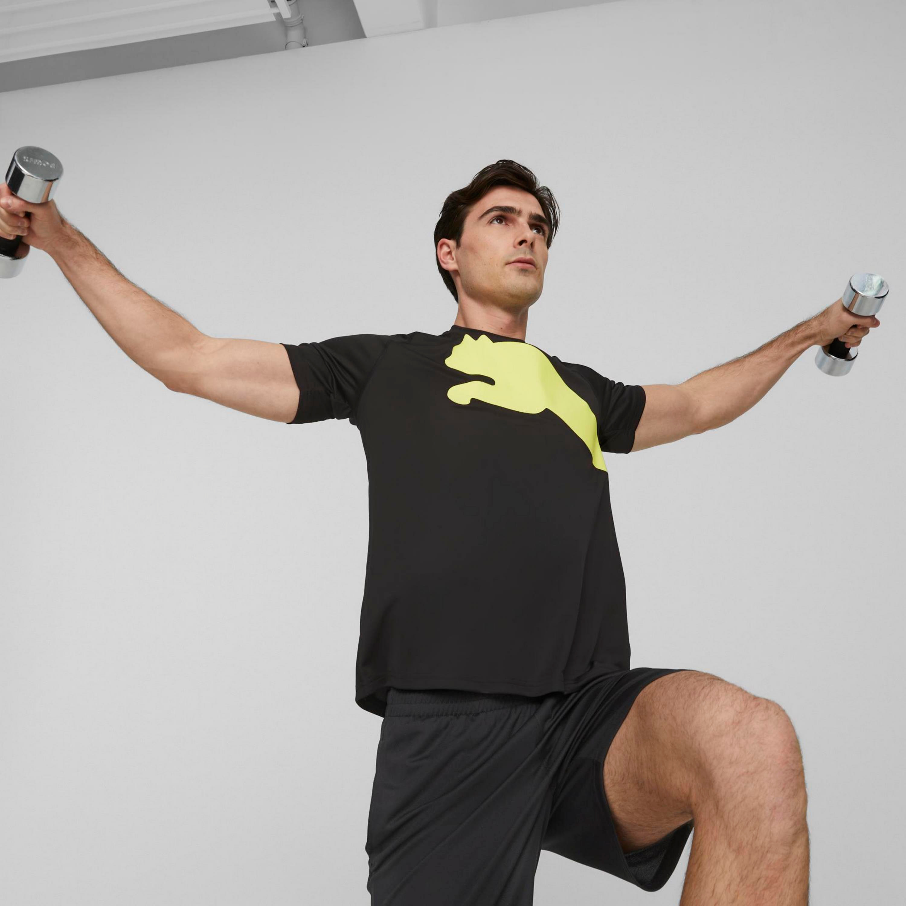 تيشرت من بوما ترين طول النهار قط كبير للرجال | 523863-men-clothing-sportswearandactivewear-tshirtsandpolos-image-1