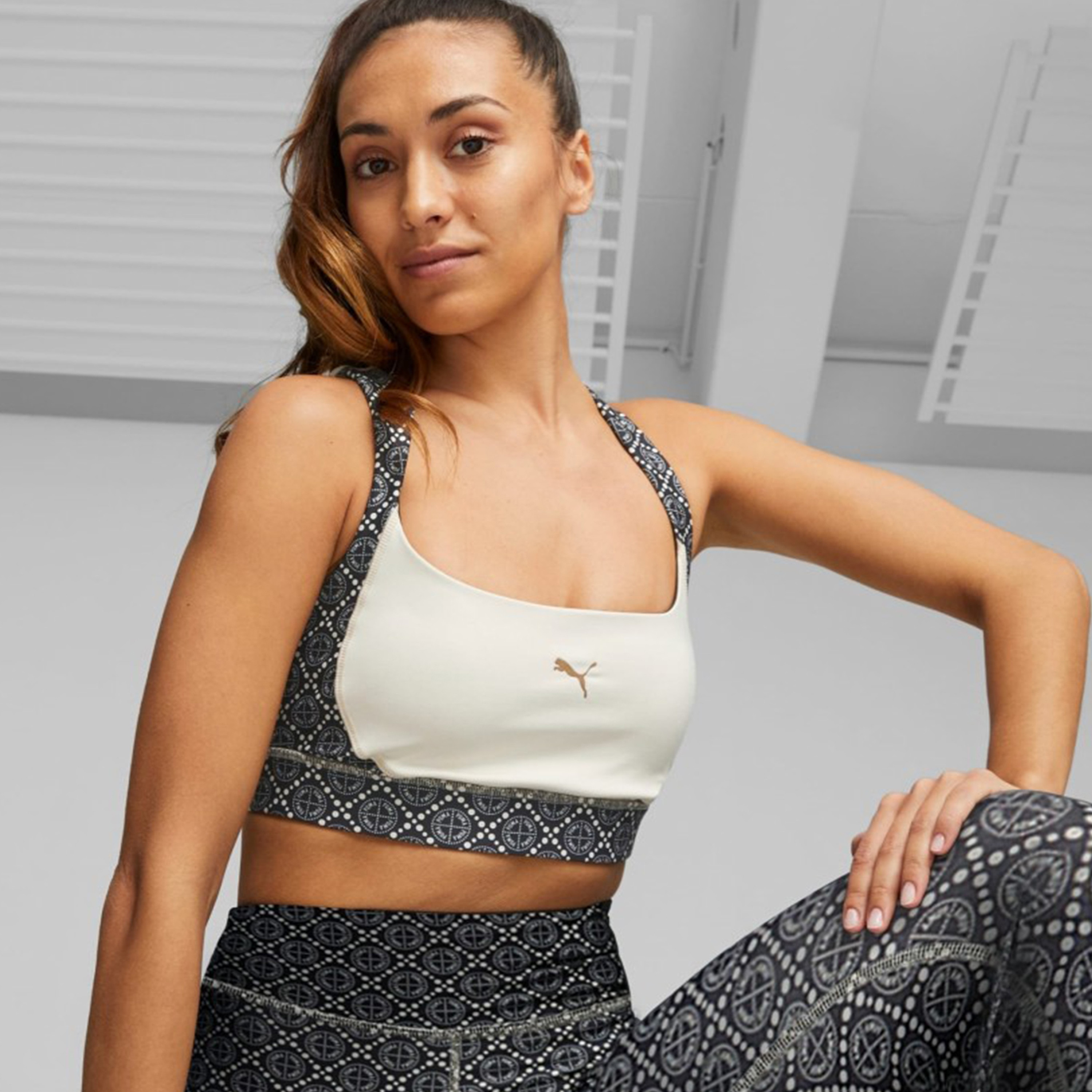 حمالة صدر رياضية للتدريب من بوما ميد إمباكت للنساء بشعار الحب | 523905-women-clothing-sportswearandactivewear-sportsbras-image-5