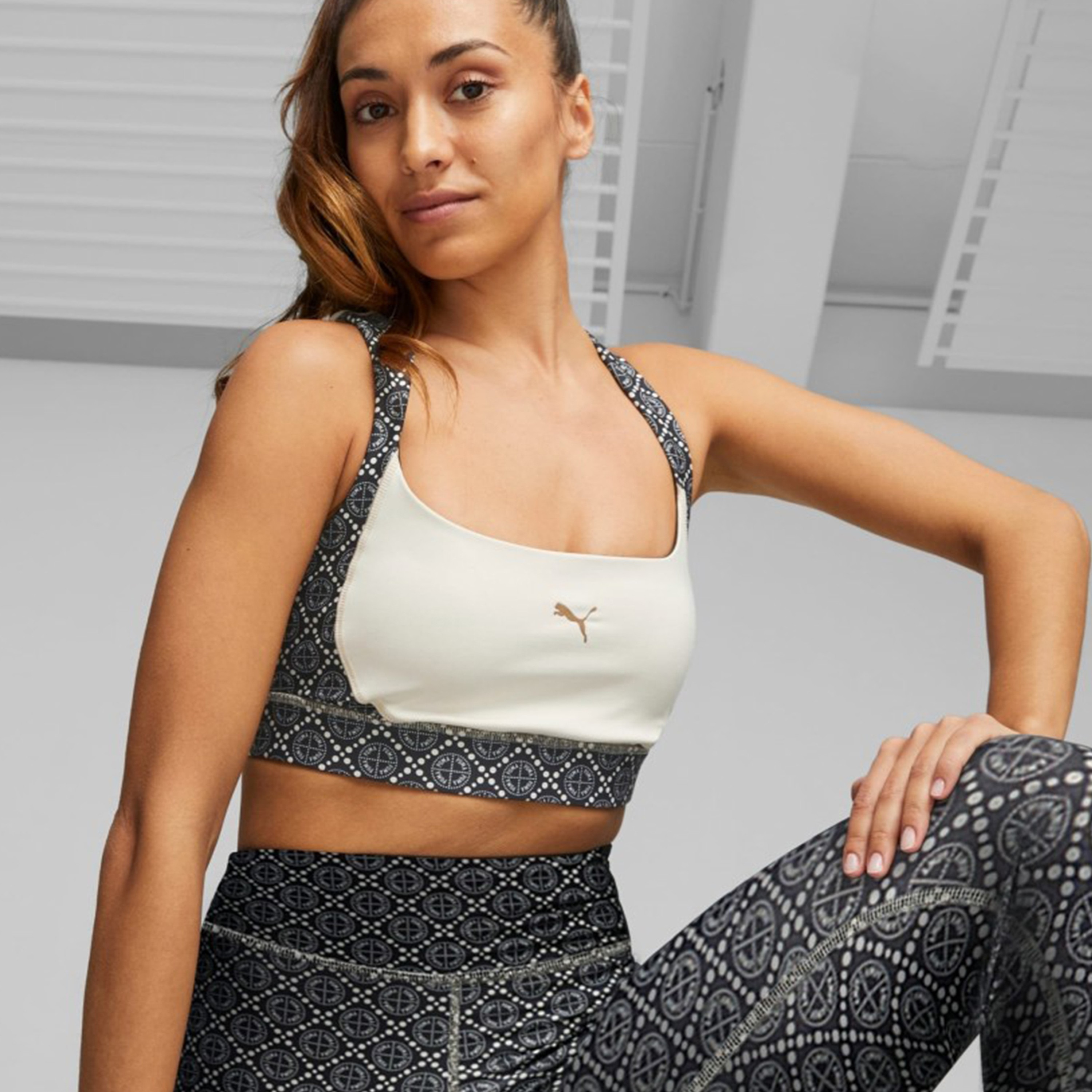 حمالة صدر رياضية للتدريب من بوما ميد إمباكت للنساء بشعار الحب | 523905-women-clothing-sportswearandactivewear-sportsbras-image-7