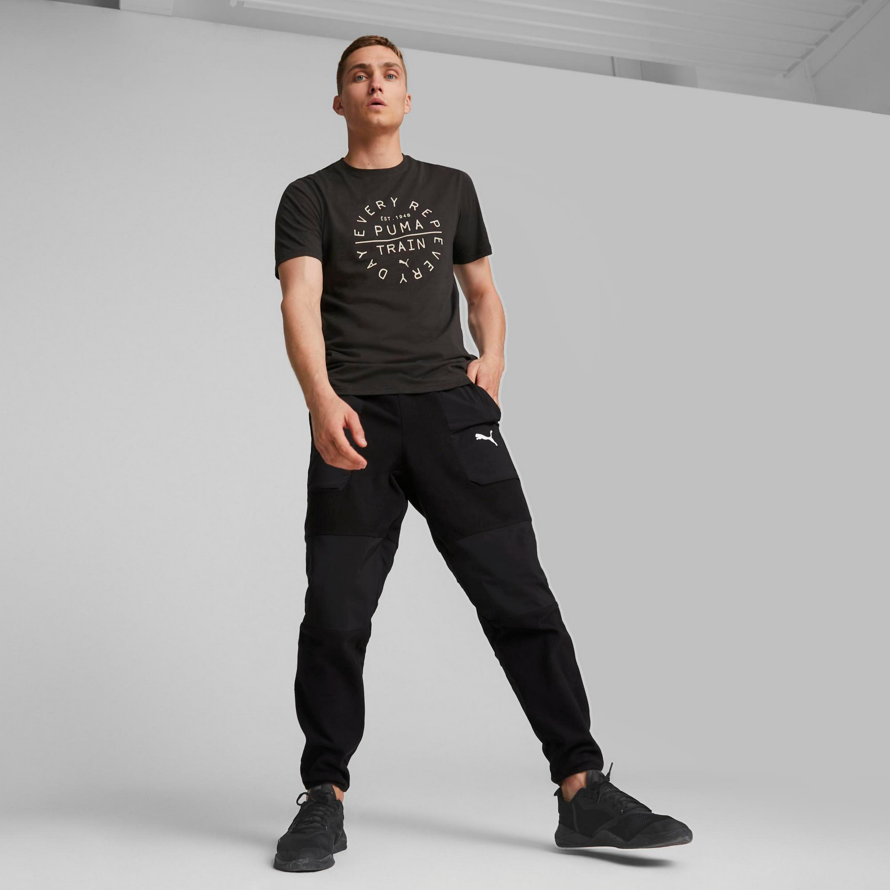 تي شيرت ذو تدريب من بوما جرافيك للرجال امبليم | 524197-men-clothing-sportswearandactivewear-tshirtsandpolos-image-7