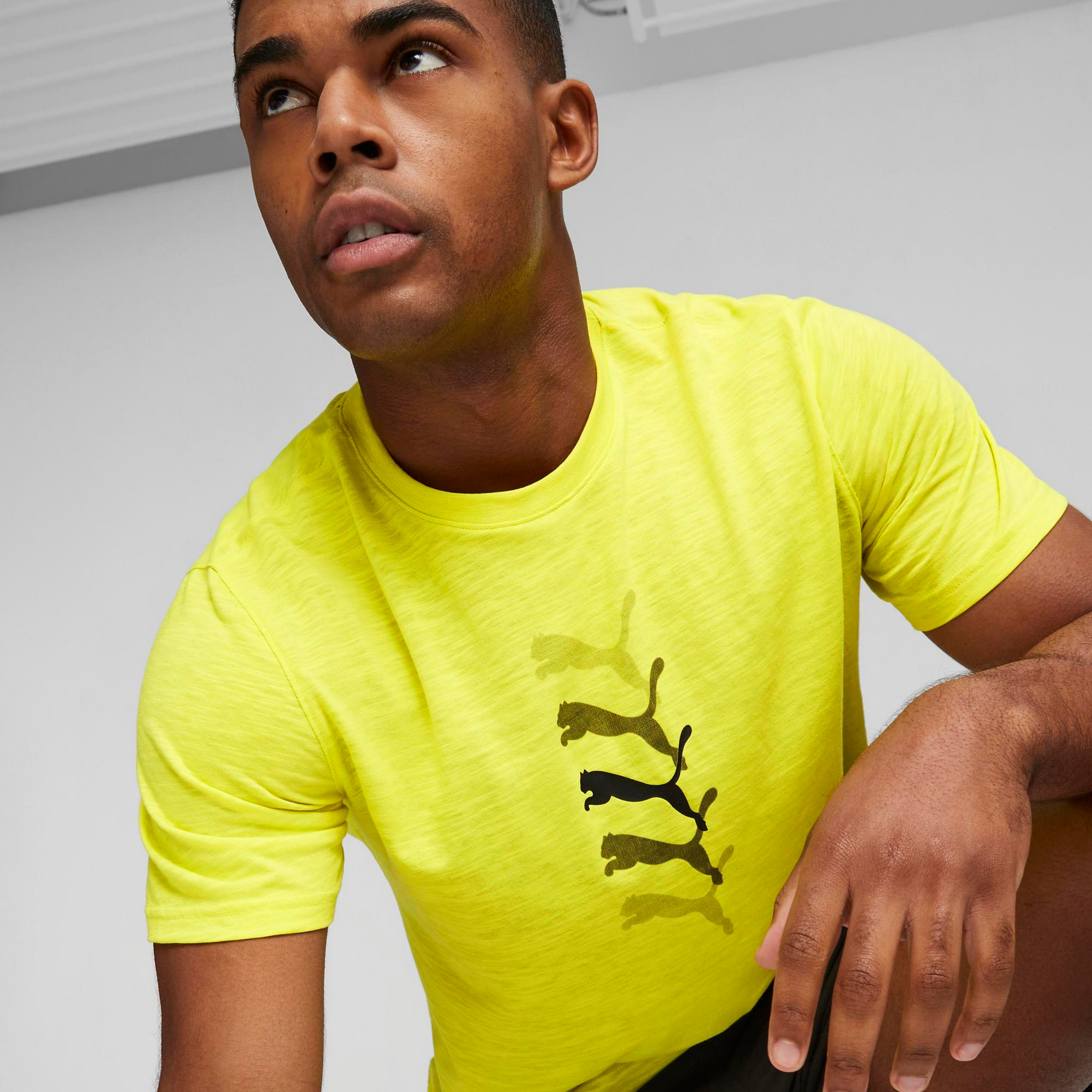 Puma Graphic Men Training T-Shirt | 524198-men-clothing-sportswearandactivewear-tshirtsandpolos-image-3