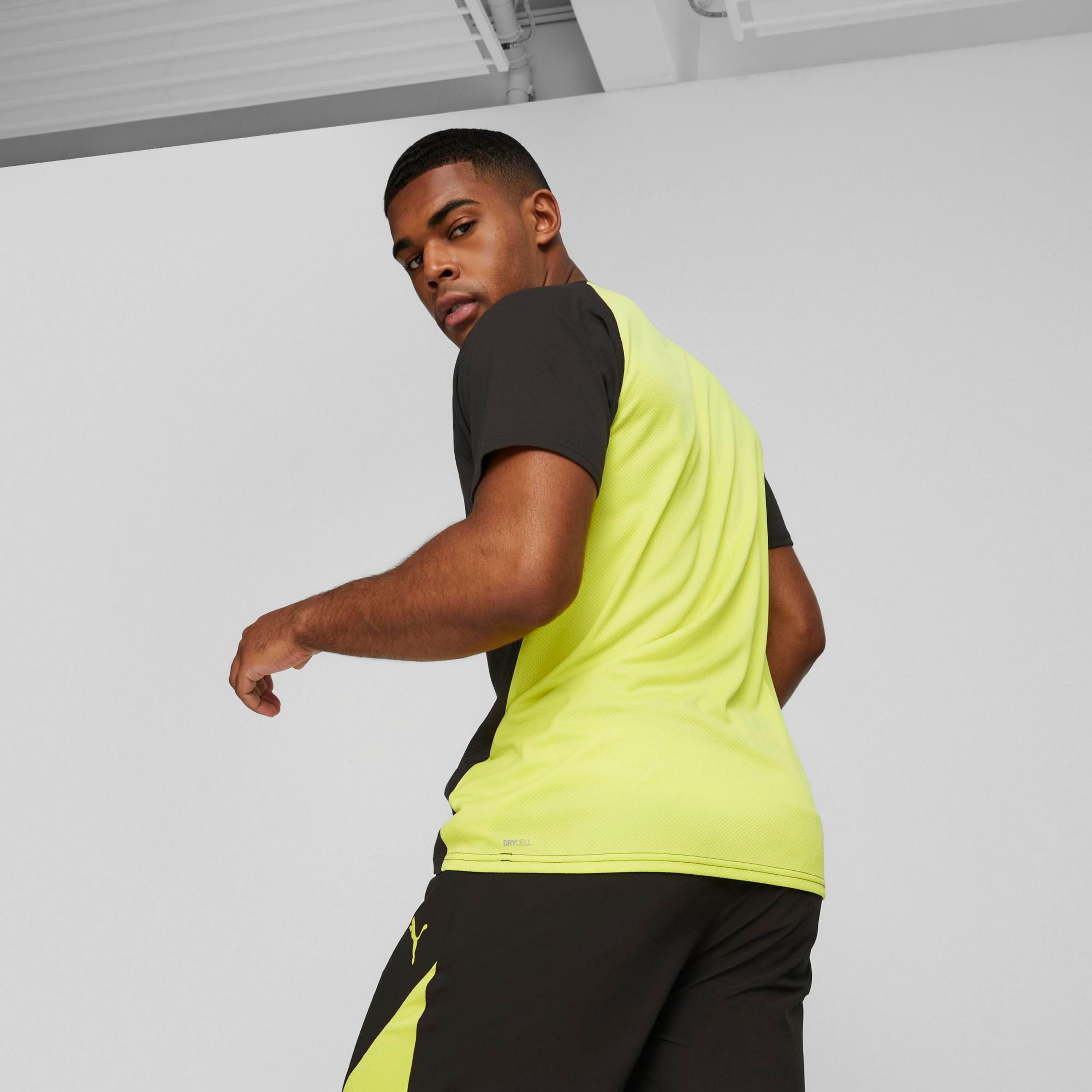 Puma Triblend Ultrabreathe Men Training T-Shirt | 524415-men-clothing-sportswearandactivewear-tshirtsandpolos-image-4