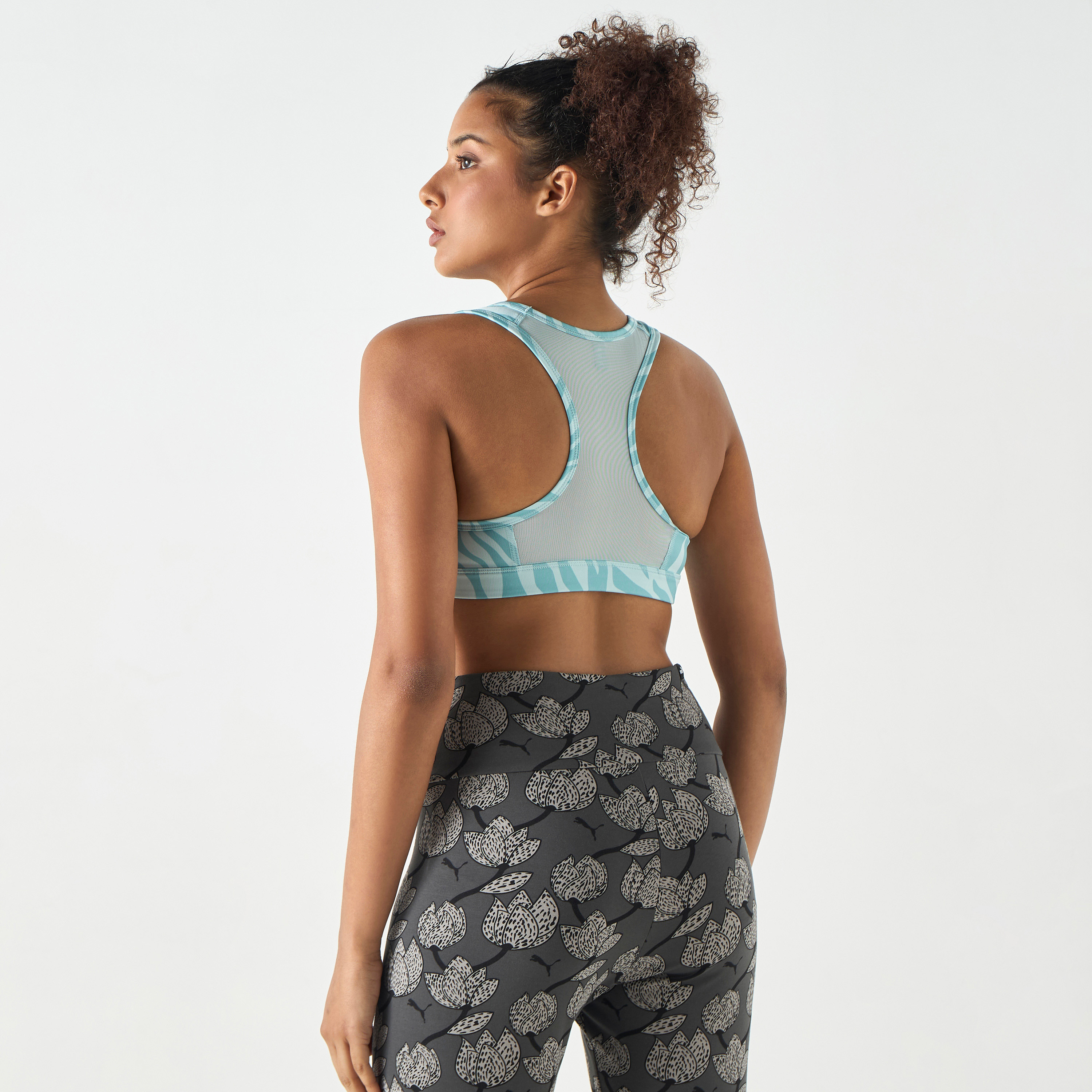 بوما حمالة صدر رياضية 4كيبس للنساء 525317 |OE-sports-women-clothing-sportsbras-image-8