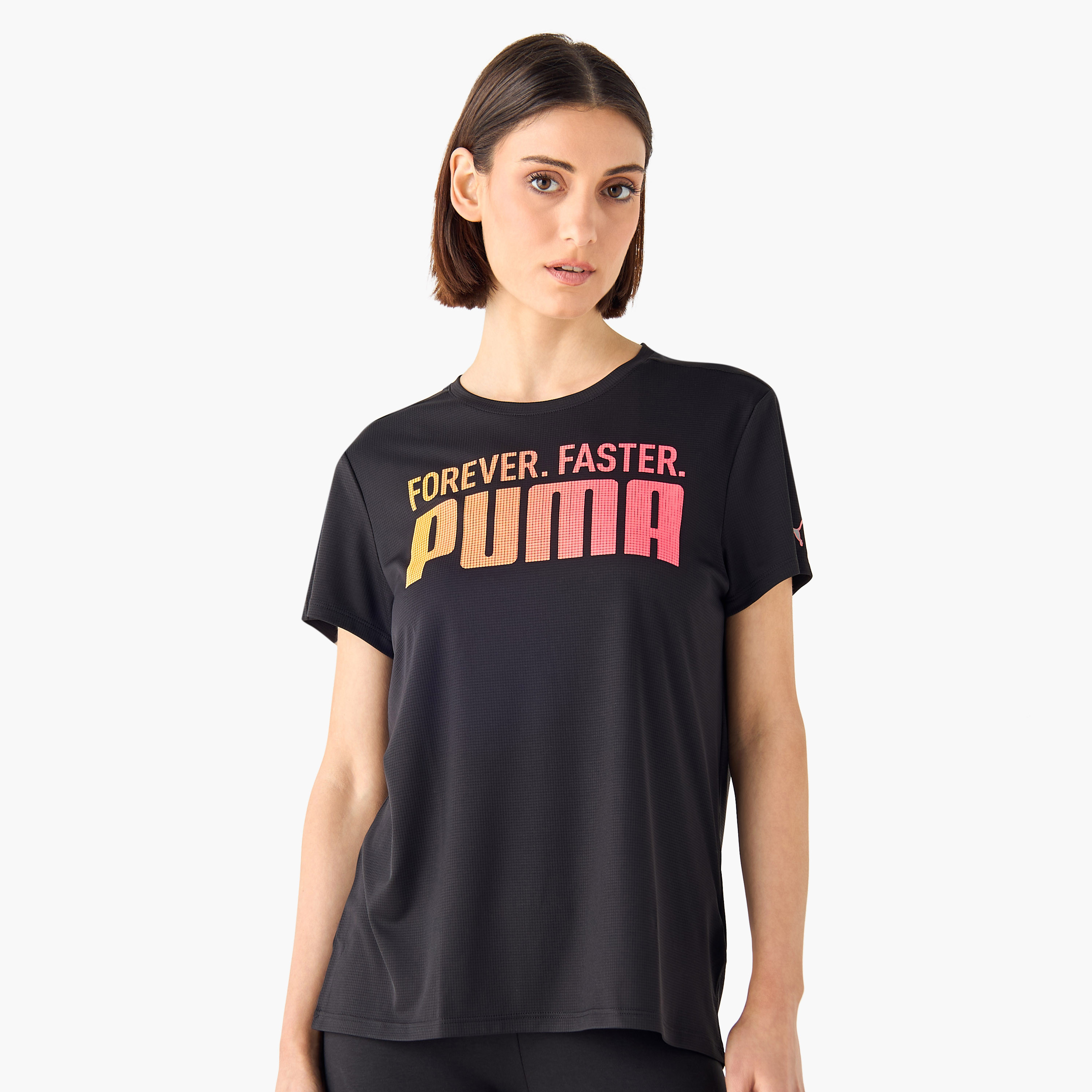 تيشيرت برسومات ران فيفوريتس فوريفر فاستر للنساء من بوما | OE-sports-women-clothing-tshirtsandvests-image-1