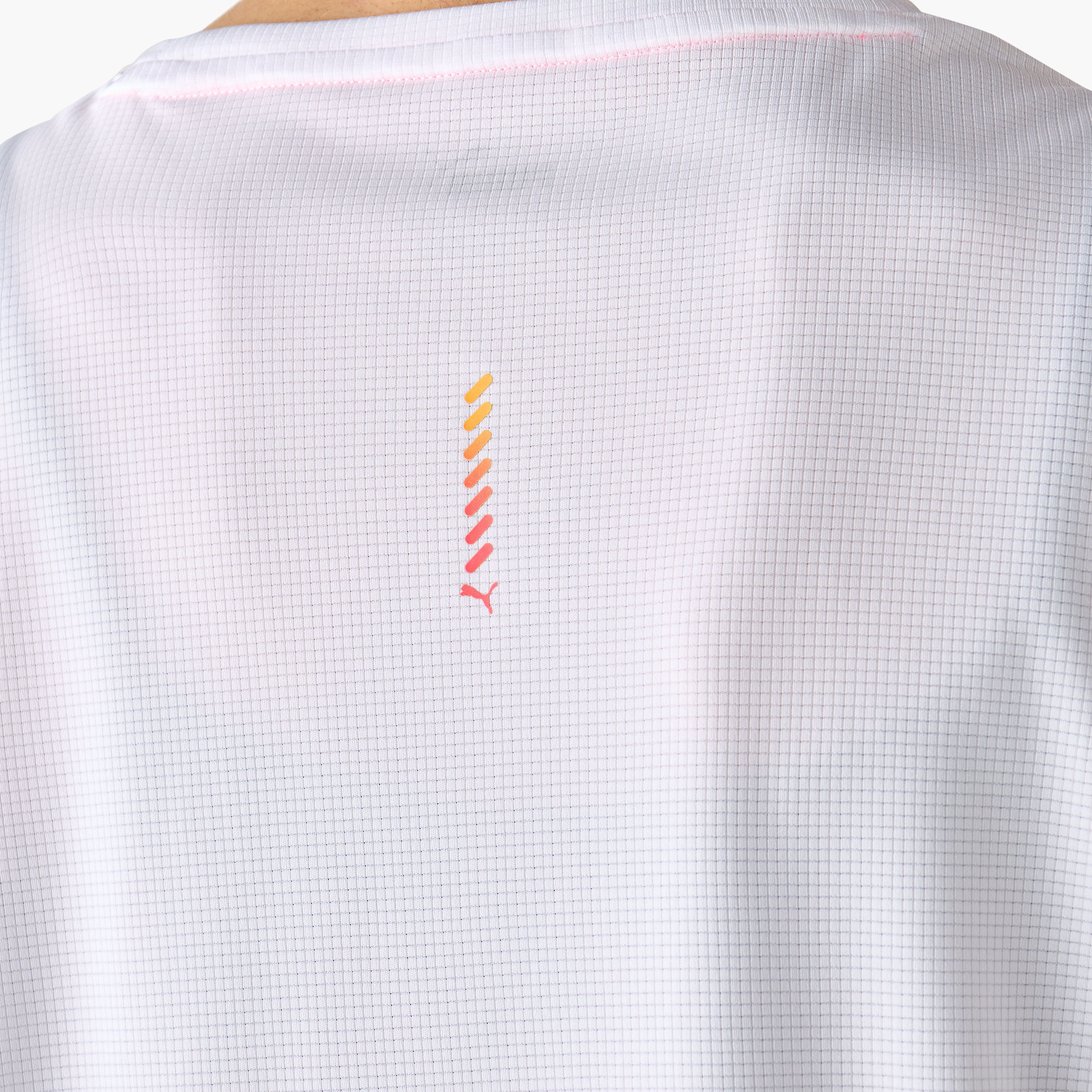 تيشيرت برسومات ران فيفوريتس فوريفر فاستر للنساء من بوما | OE-sports-women-clothing-tshirtsandvests-image-10