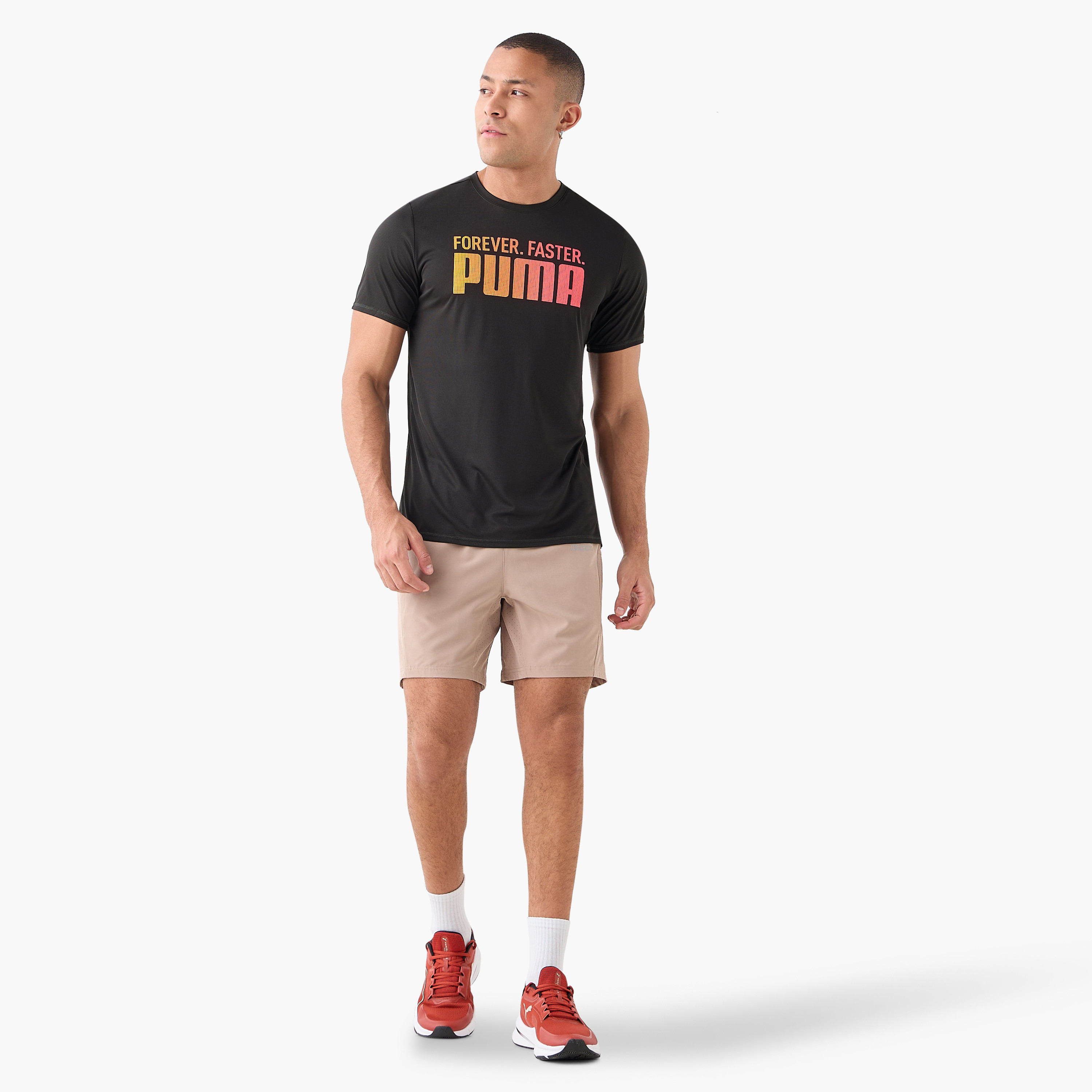 تيشيرت ران فيفوريتس فوريفر فاستر للرجال من بوما | OE-men-clothing-sportswearandactivewear-tshirtsandpolos-image-2