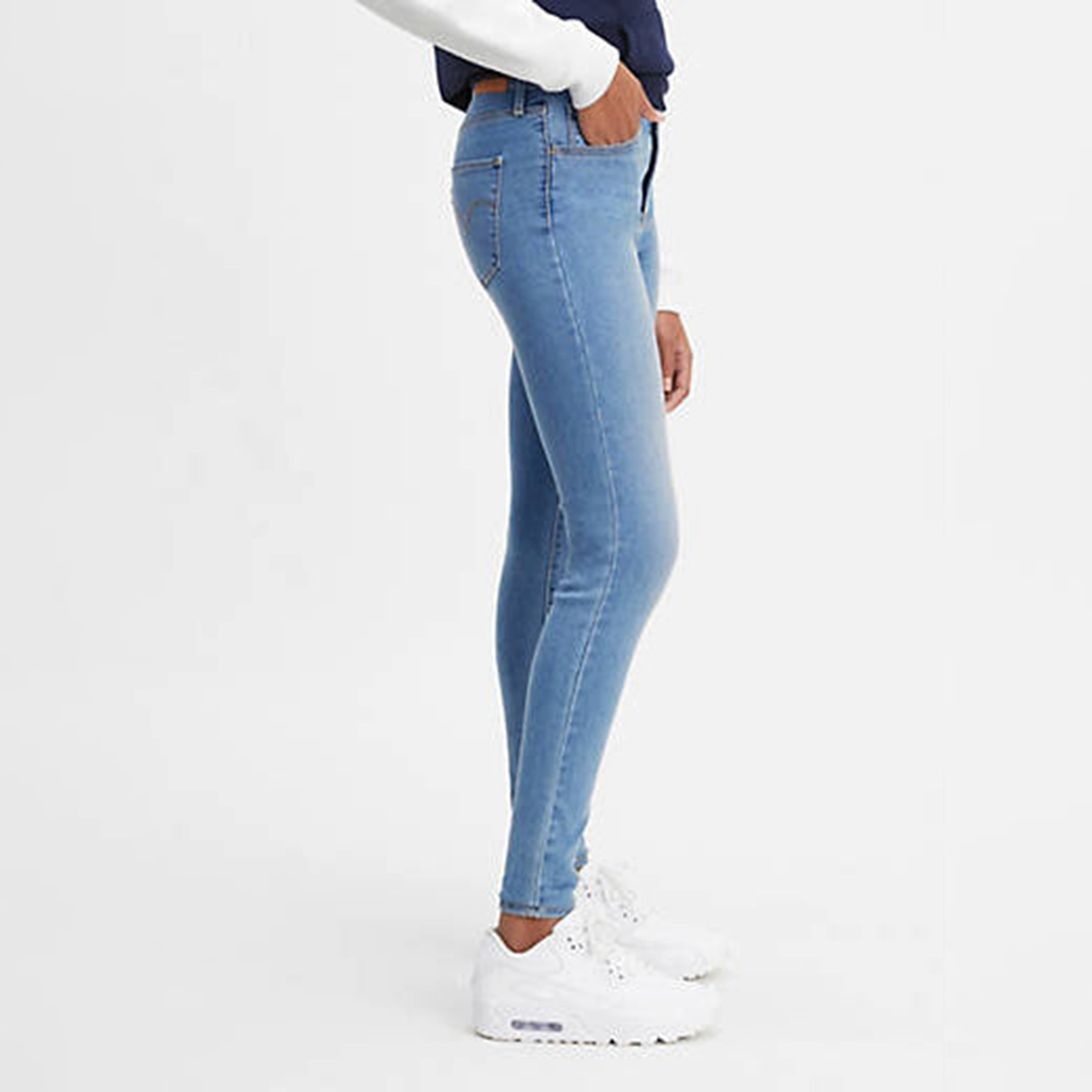 بنطلون جينز نسائي من Levi's 720 ذو قصة ضيقة باللون الأزرق العادي-women-clothing-bottoms-jeans-image-2